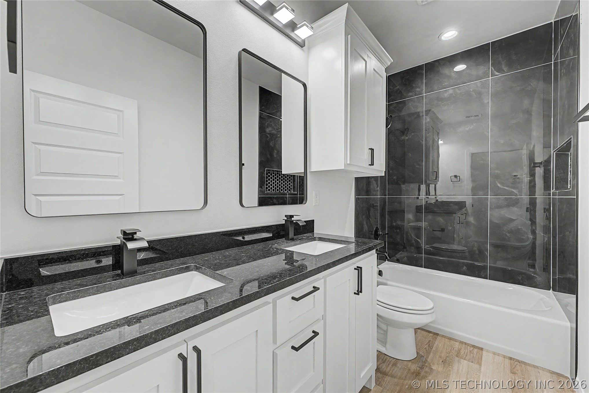2201 N Lewis Place Tulsa OK 74110