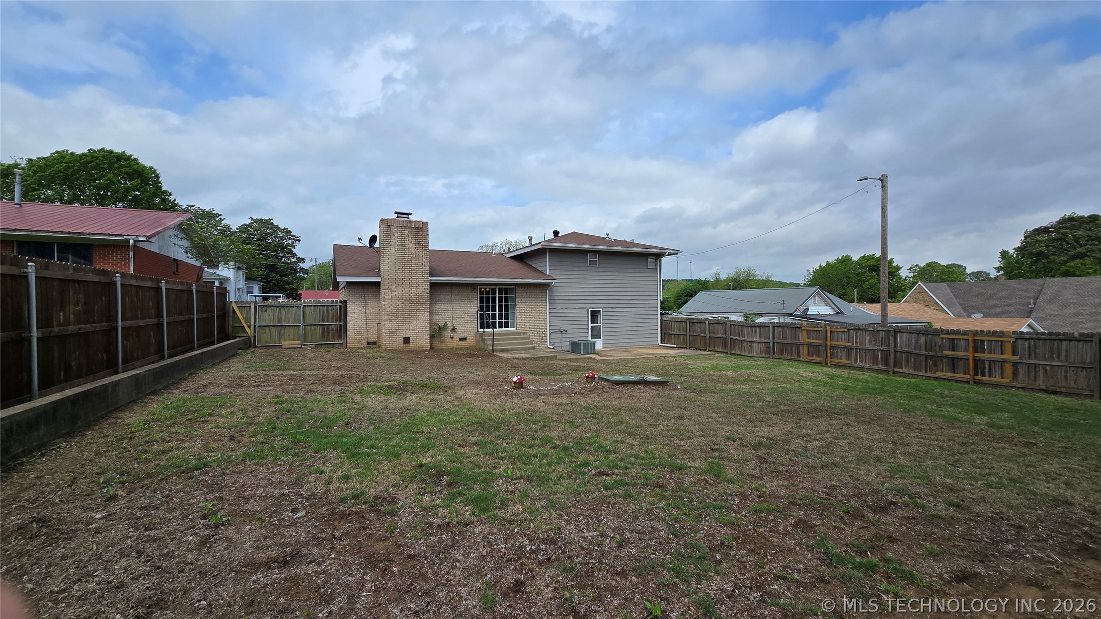411 S 3rd Eufaula OK 74432