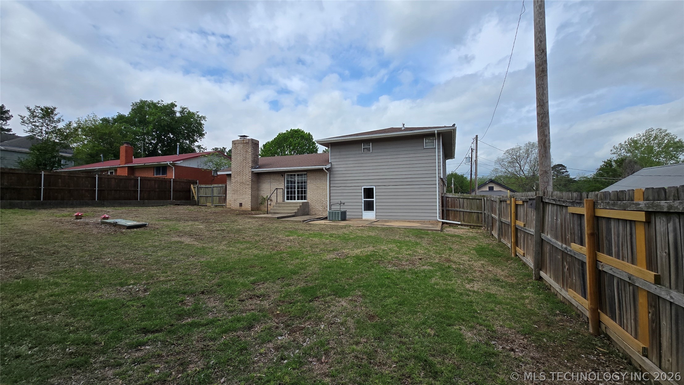 411 S 3rd Eufaula OK 74432