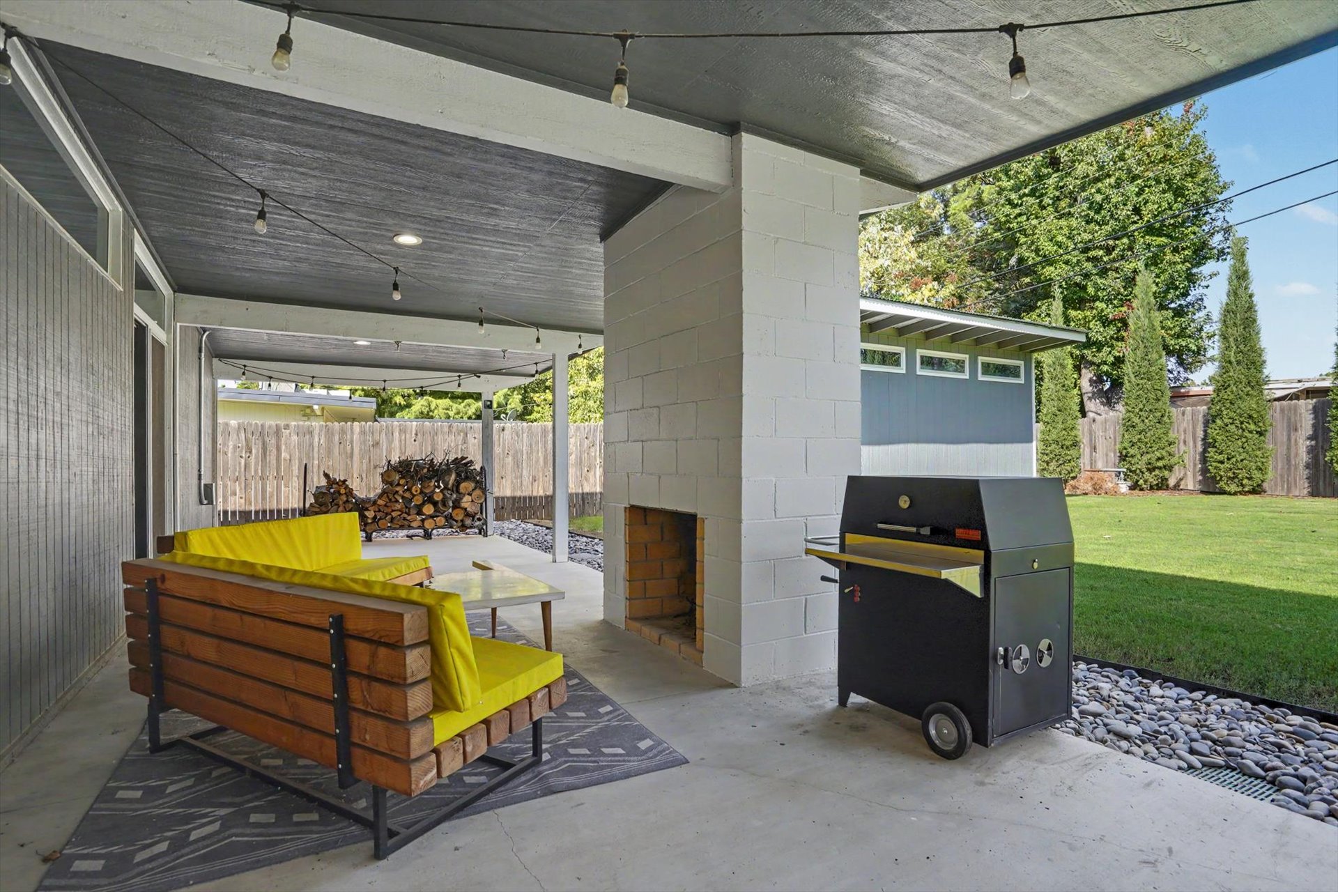 4939 E 26th Place Tulsa OK 74114