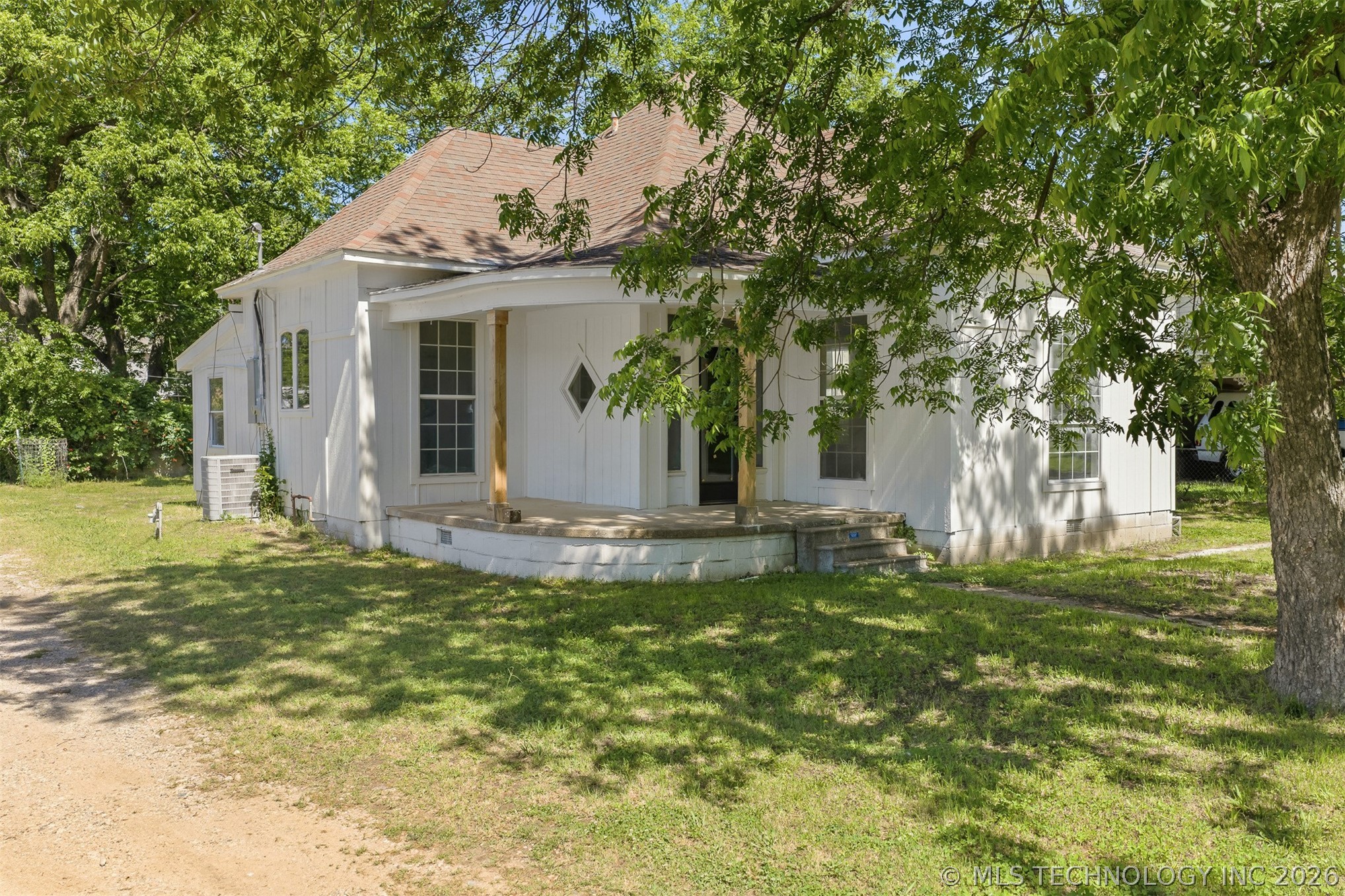 302 S 10 Avenue Madill OK 73446