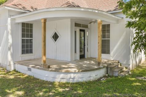 302 S 10 Avenue Madill OK 73446