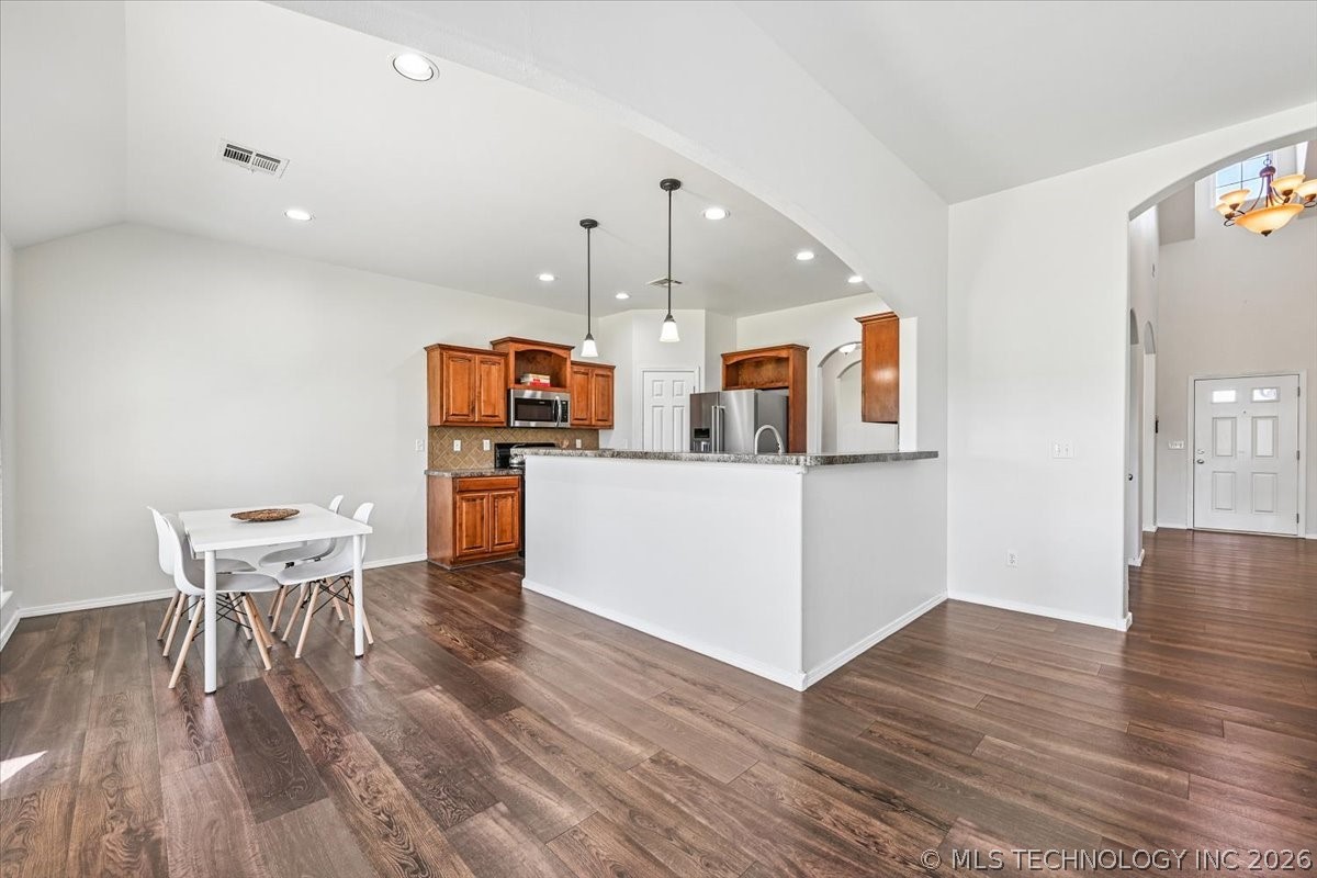 20496 E 47th Street S Broken Arrow OK 74014