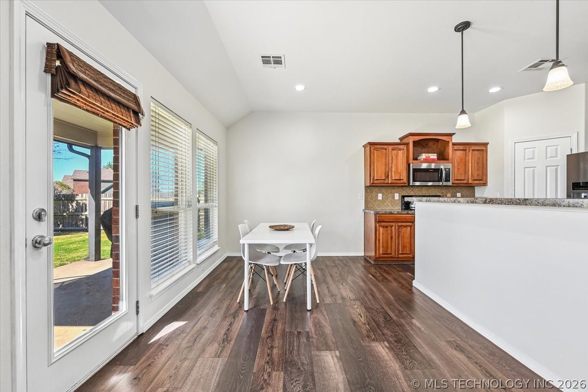 20496 E 47th Street S Broken Arrow OK 74014