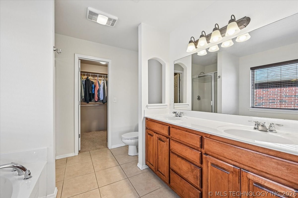 20496 E 47th Street S Broken Arrow OK 74014