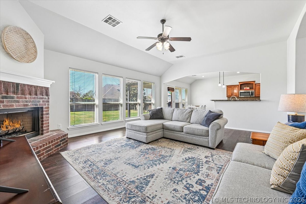 20496 E 47th Street S Broken Arrow OK 74014