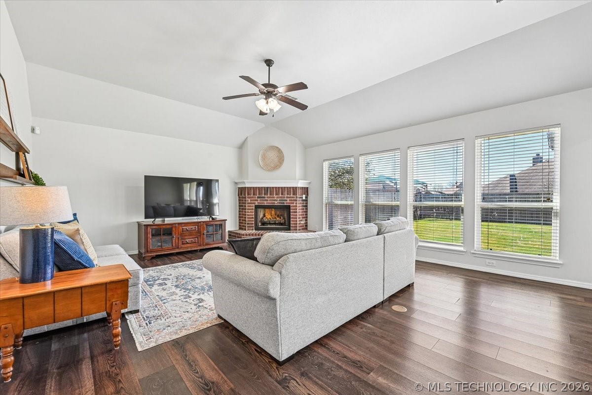 20496 E 47th Street S Broken Arrow OK 74014