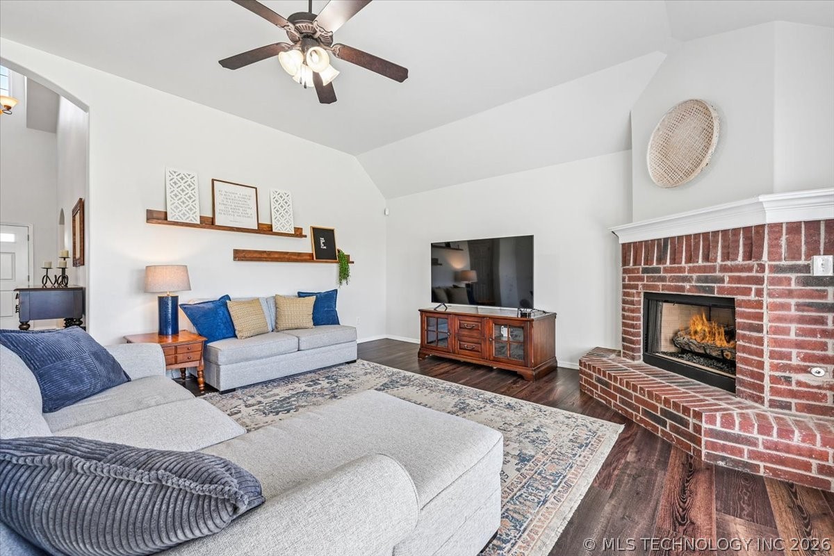 20496 E 47th Street S Broken Arrow OK 74014