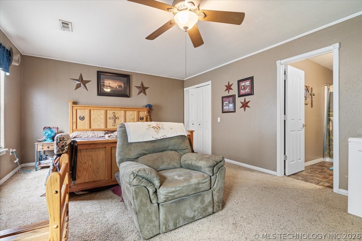 554 W Swicegood Road Colcord OK 74338