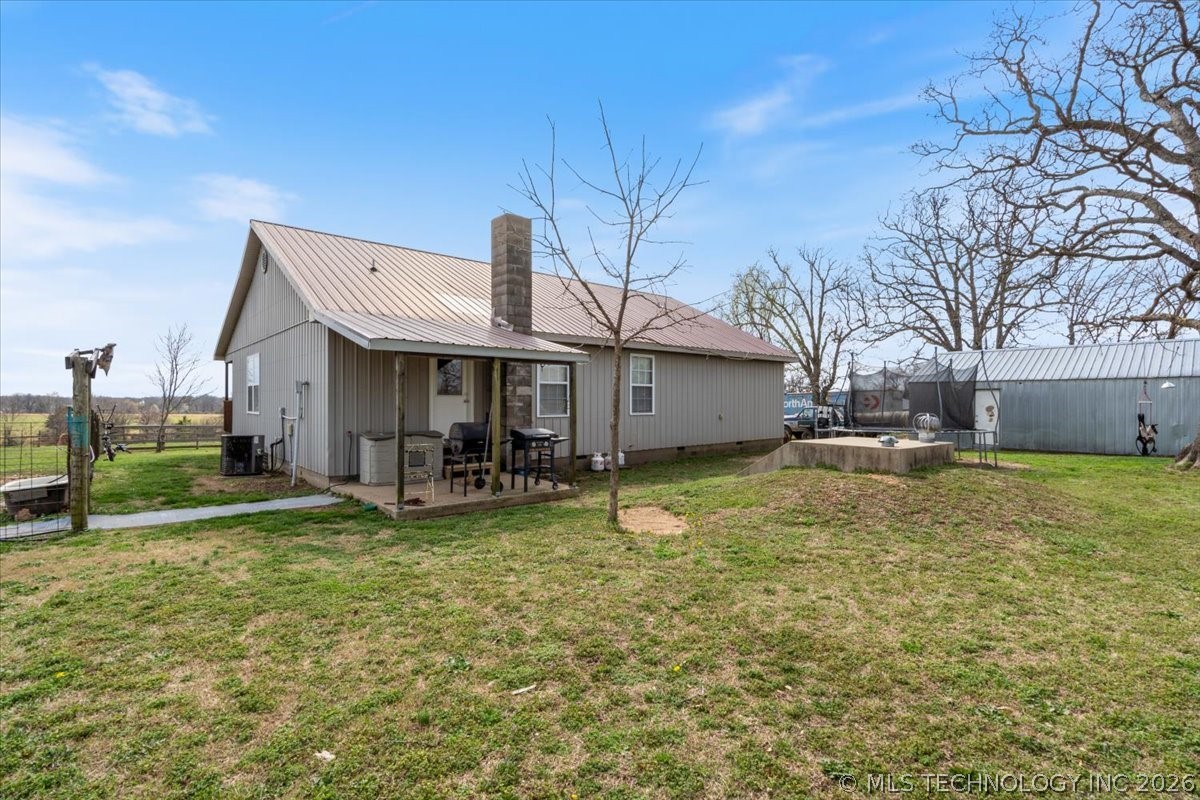 554 W Swicegood Road Colcord OK 74338
