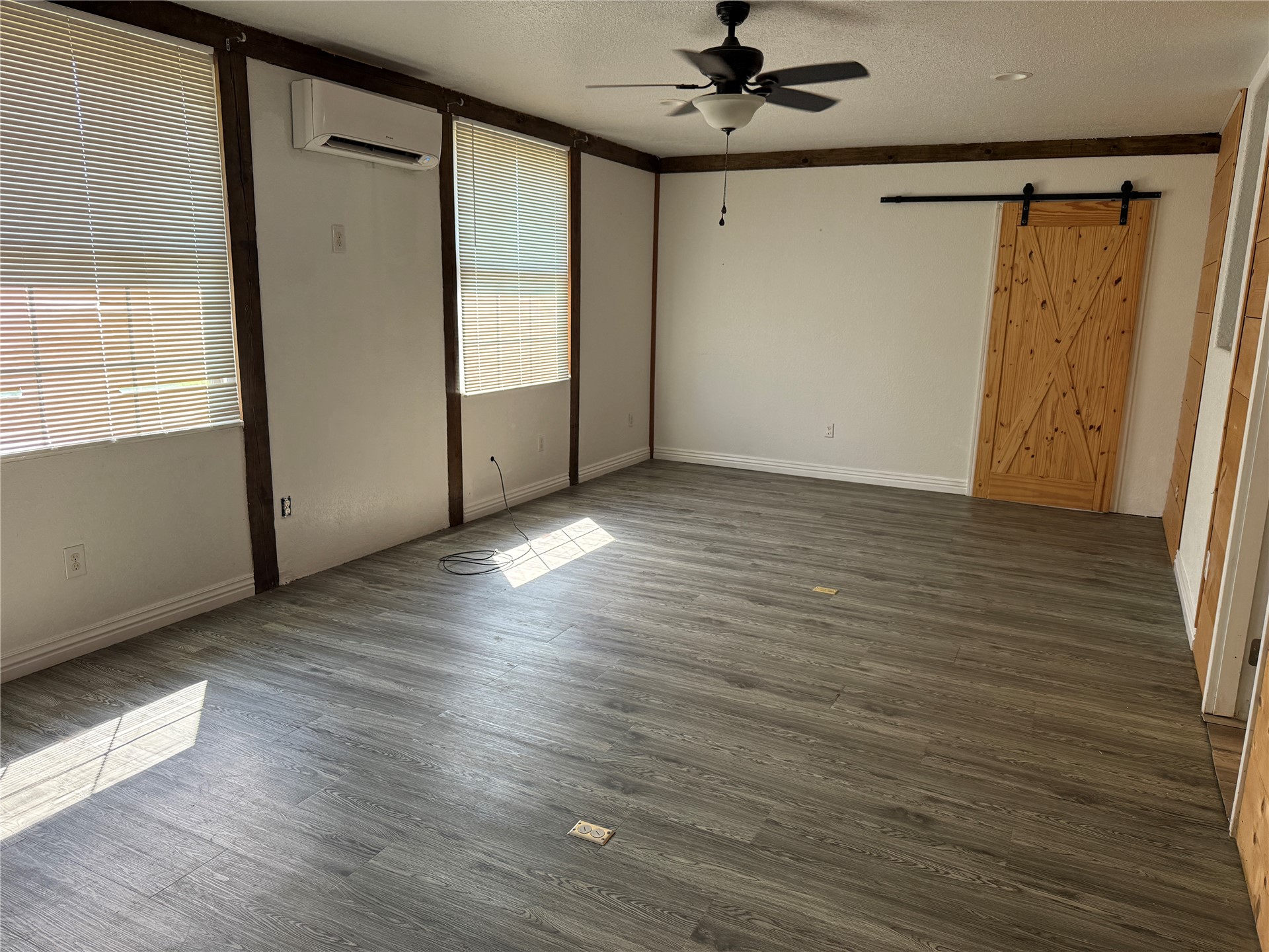 629 S Highway 59 Watts OK 74964