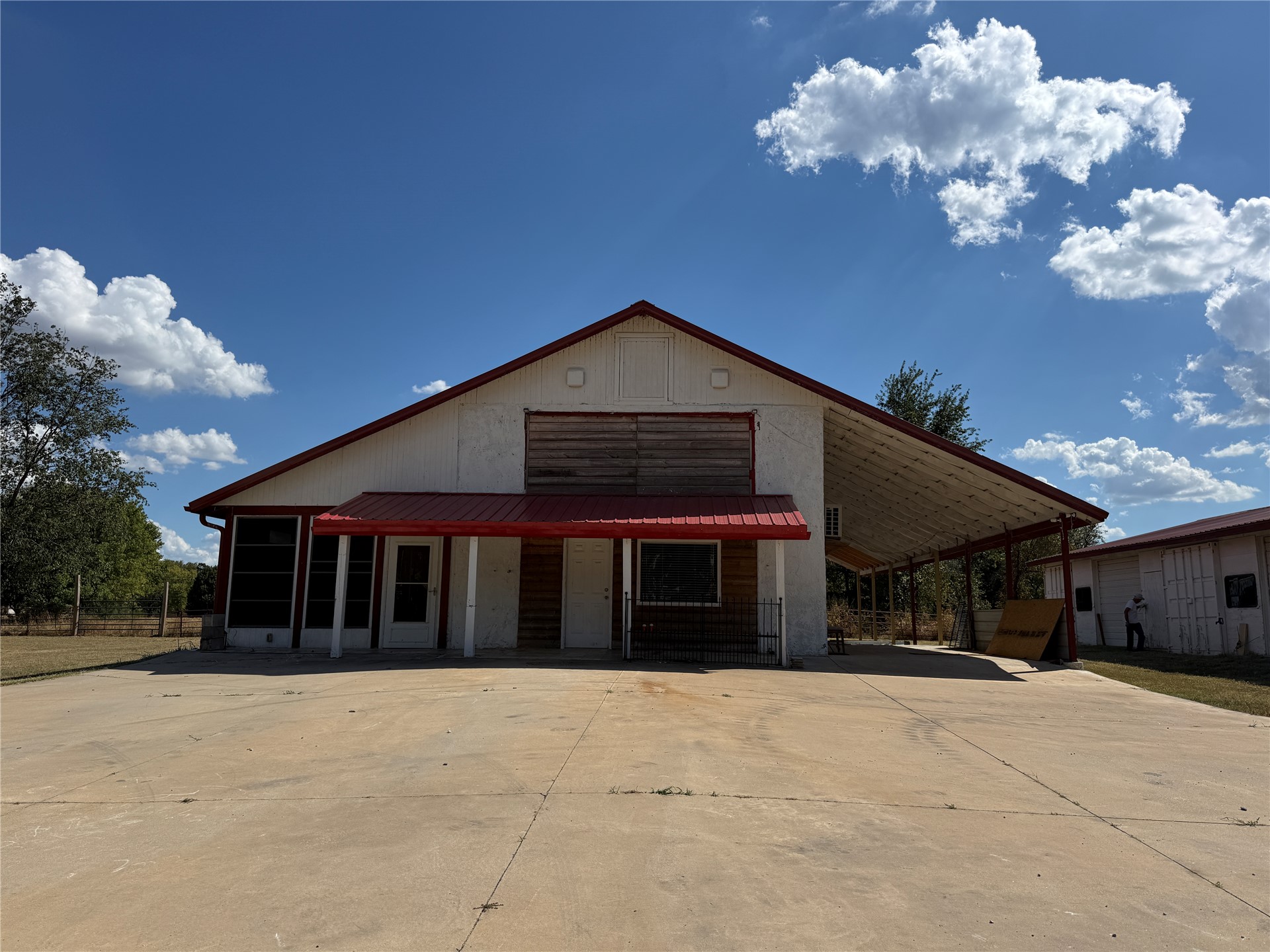 629 S Highway 59 Watts OK 74964