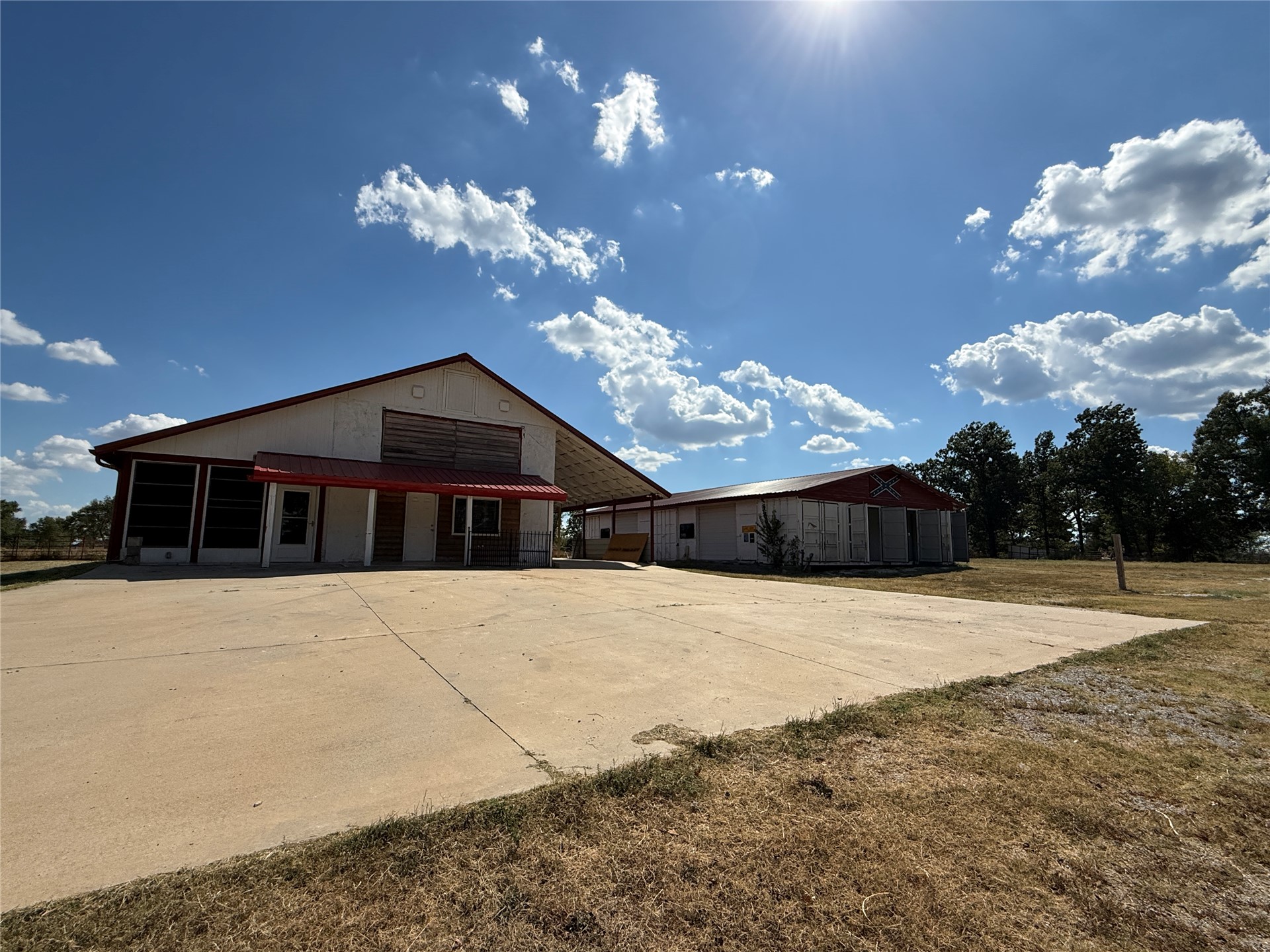 629 S Highway 59 Watts OK 74964