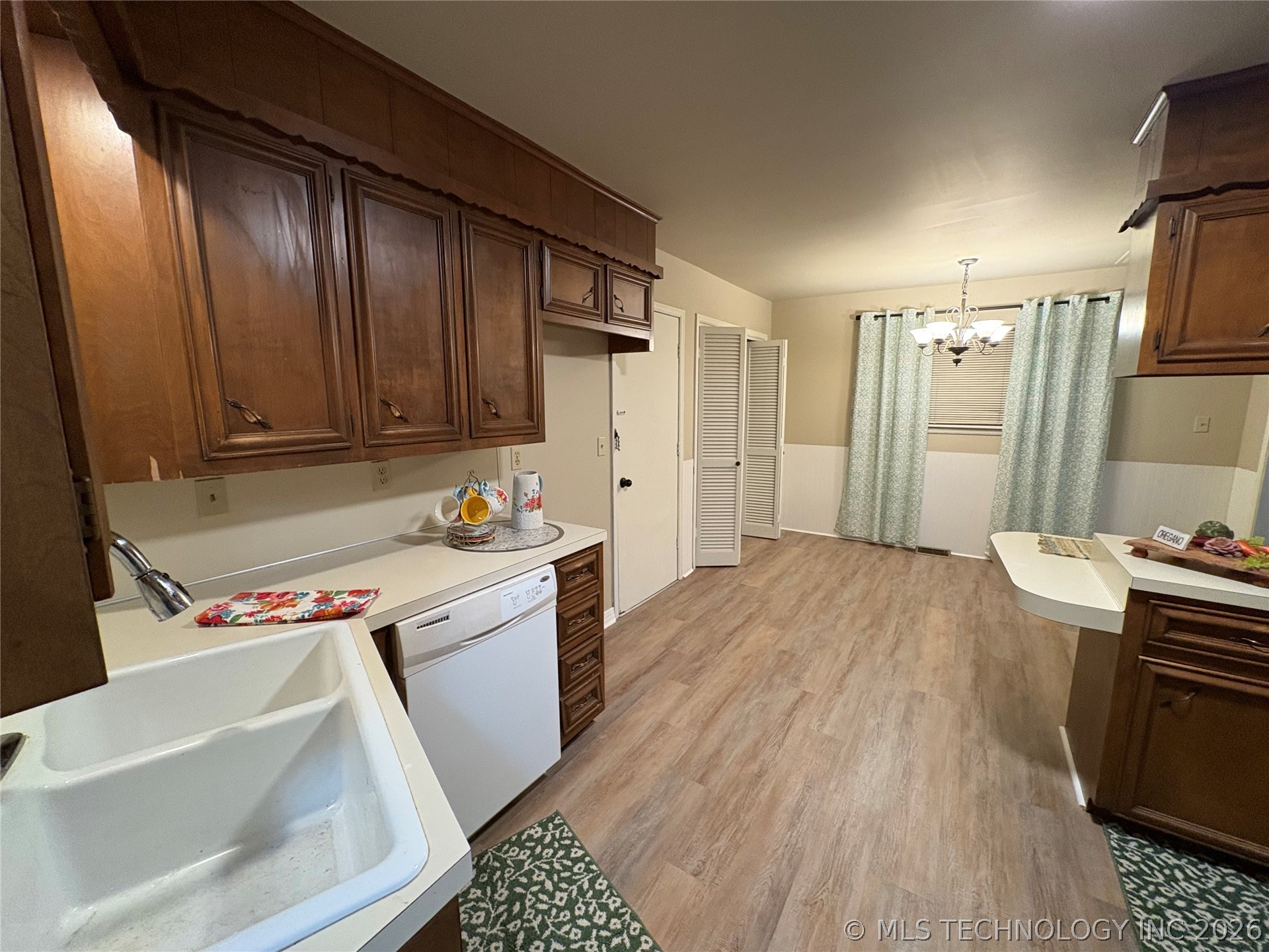 9445 E 39th Place Tulsa OK 74145