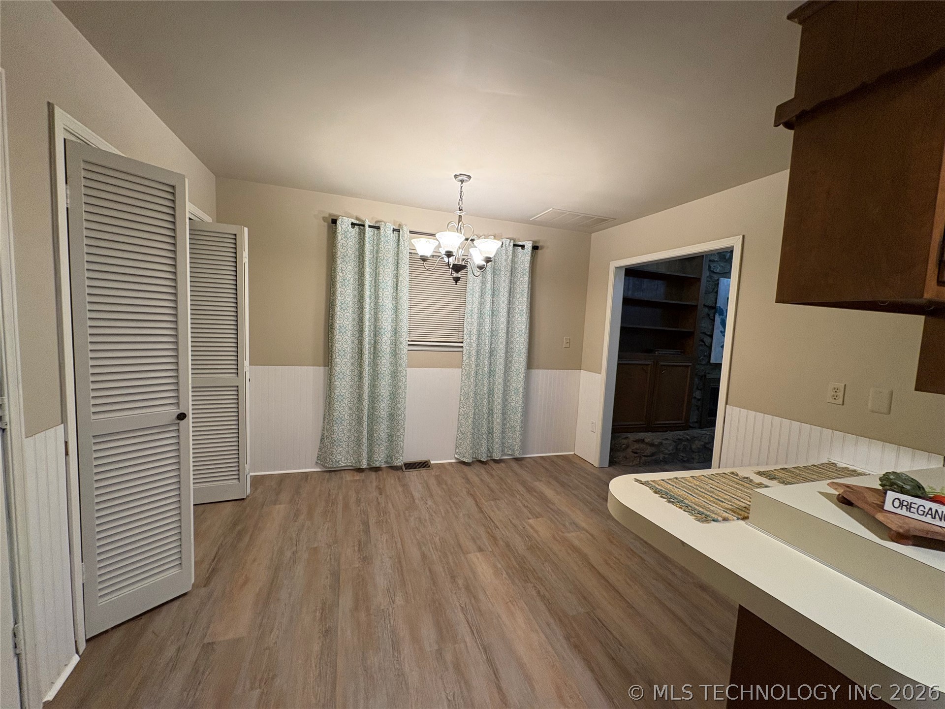 9445 E 39th Place Tulsa OK 74145