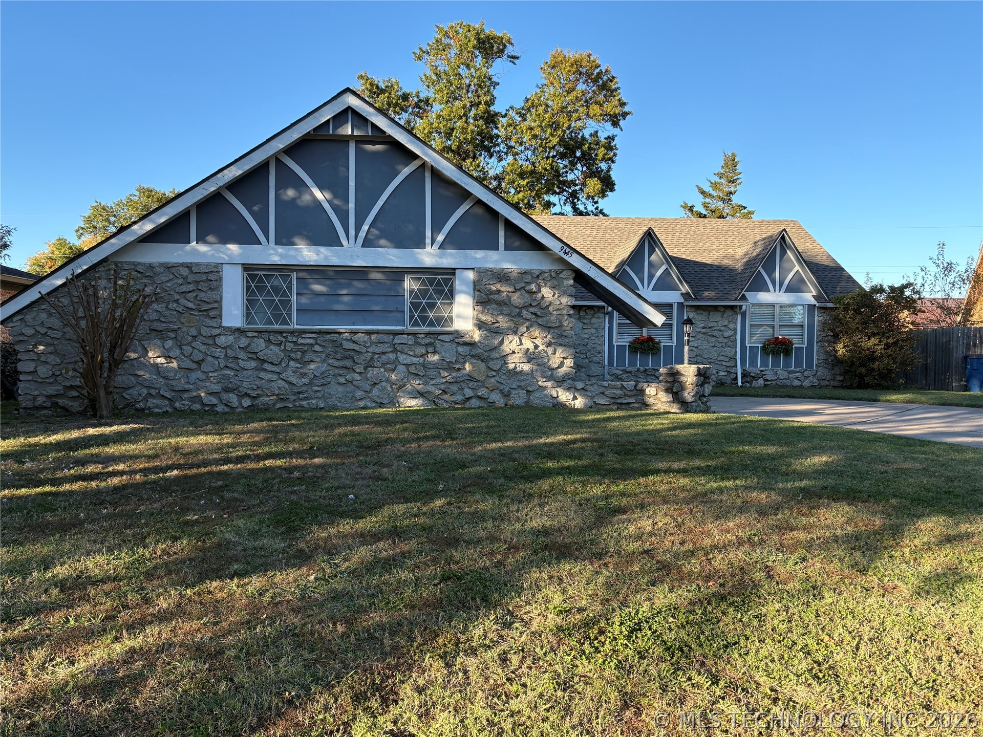 9445 E 39th Place Tulsa OK 74145