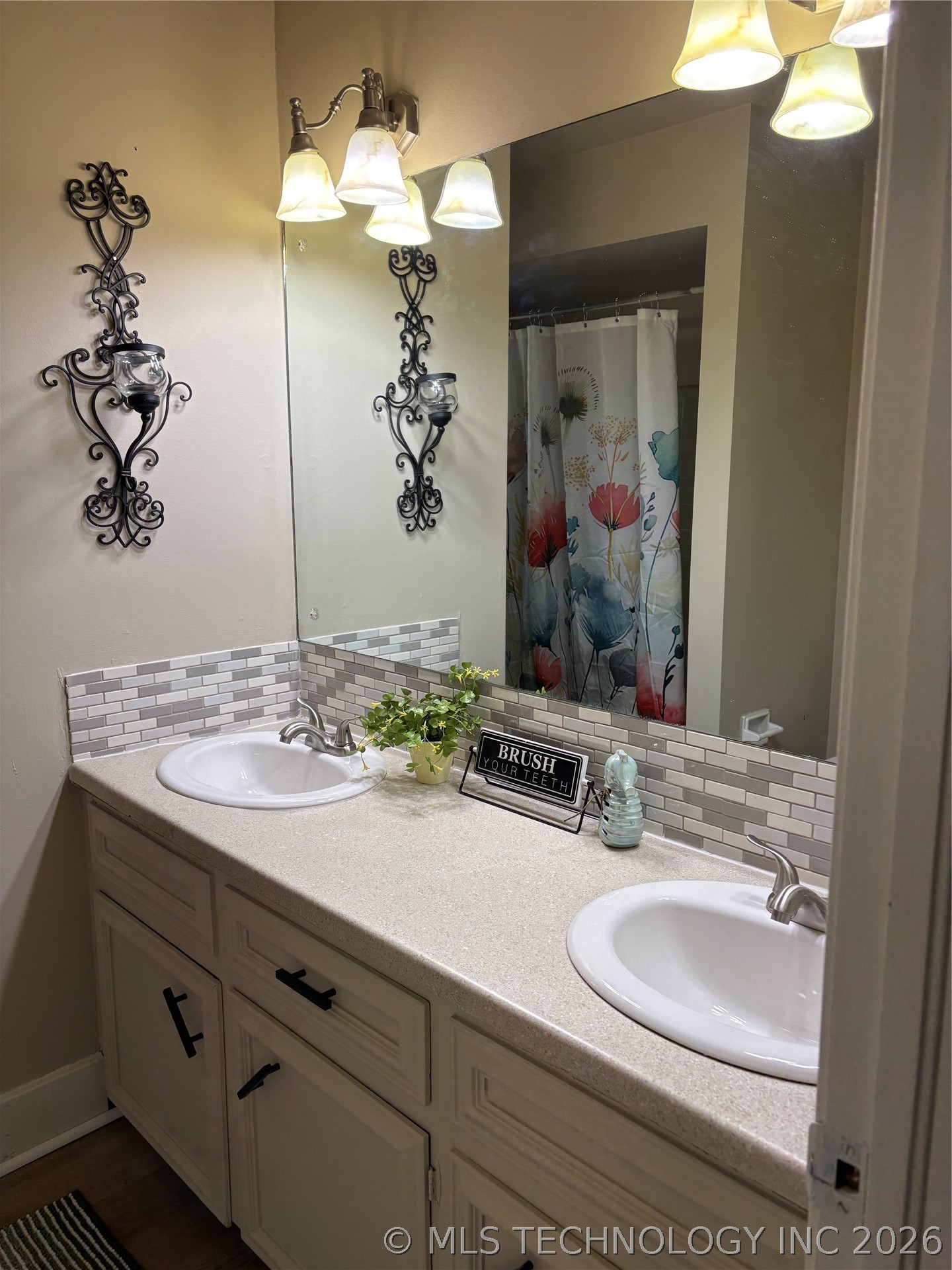 9445 E 39th Place Tulsa OK 74145