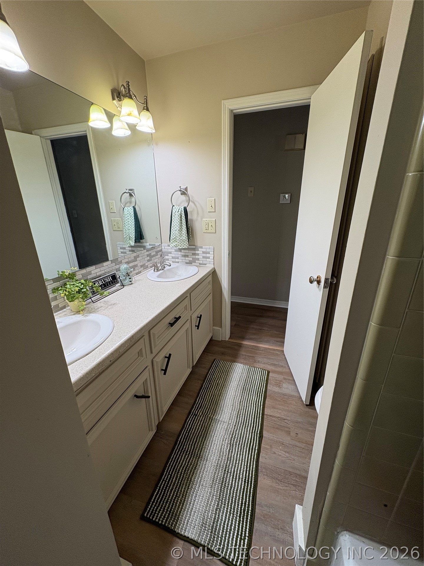 9445 E 39th Place Tulsa OK 74145