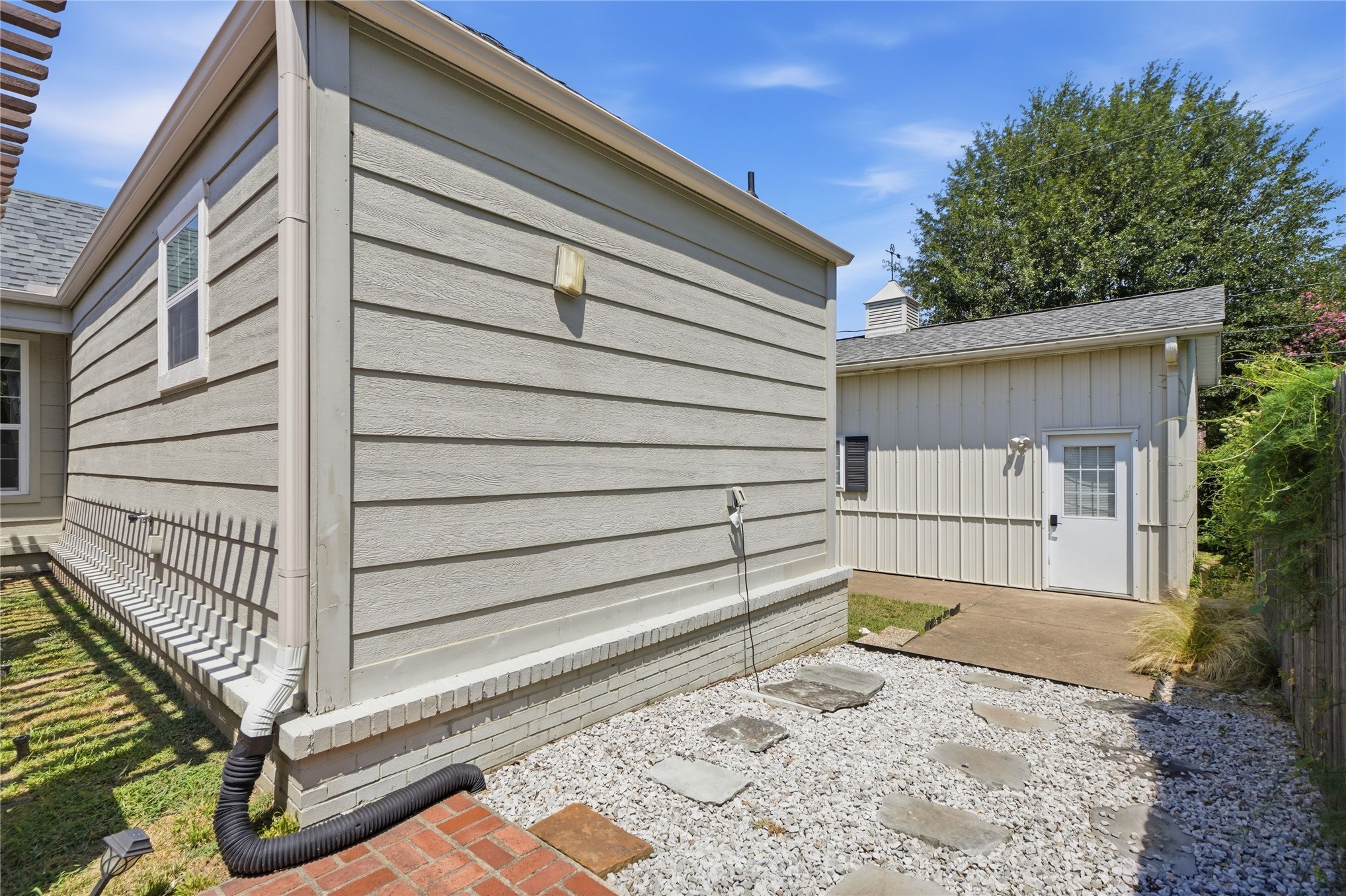 2507 E 17th Place Tulsa OK 74104