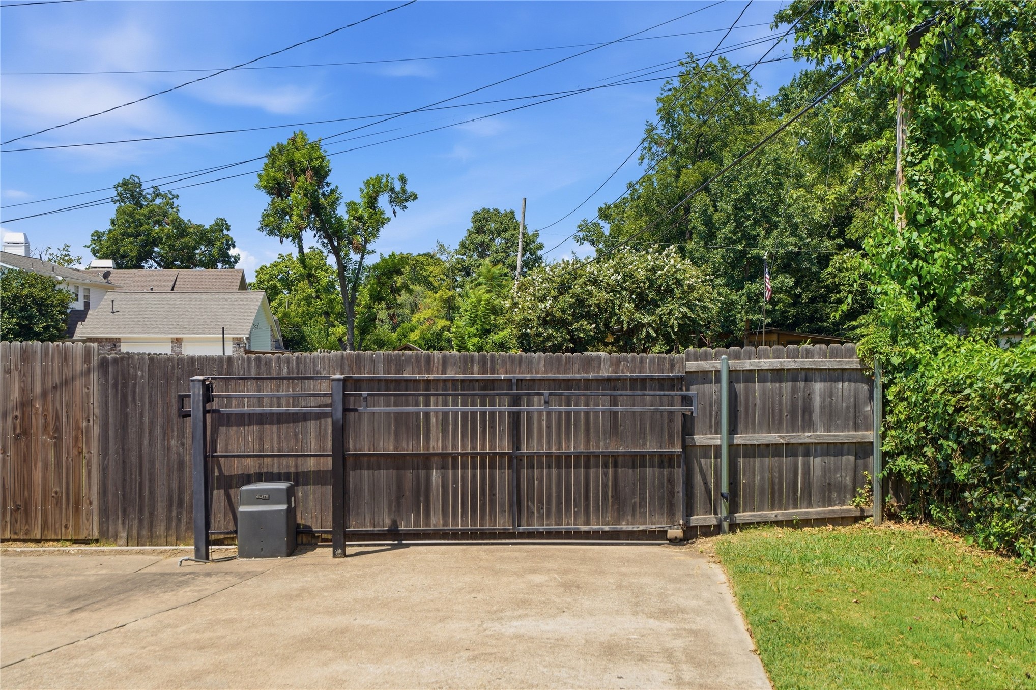 2507 E 17th Place Tulsa OK 74104