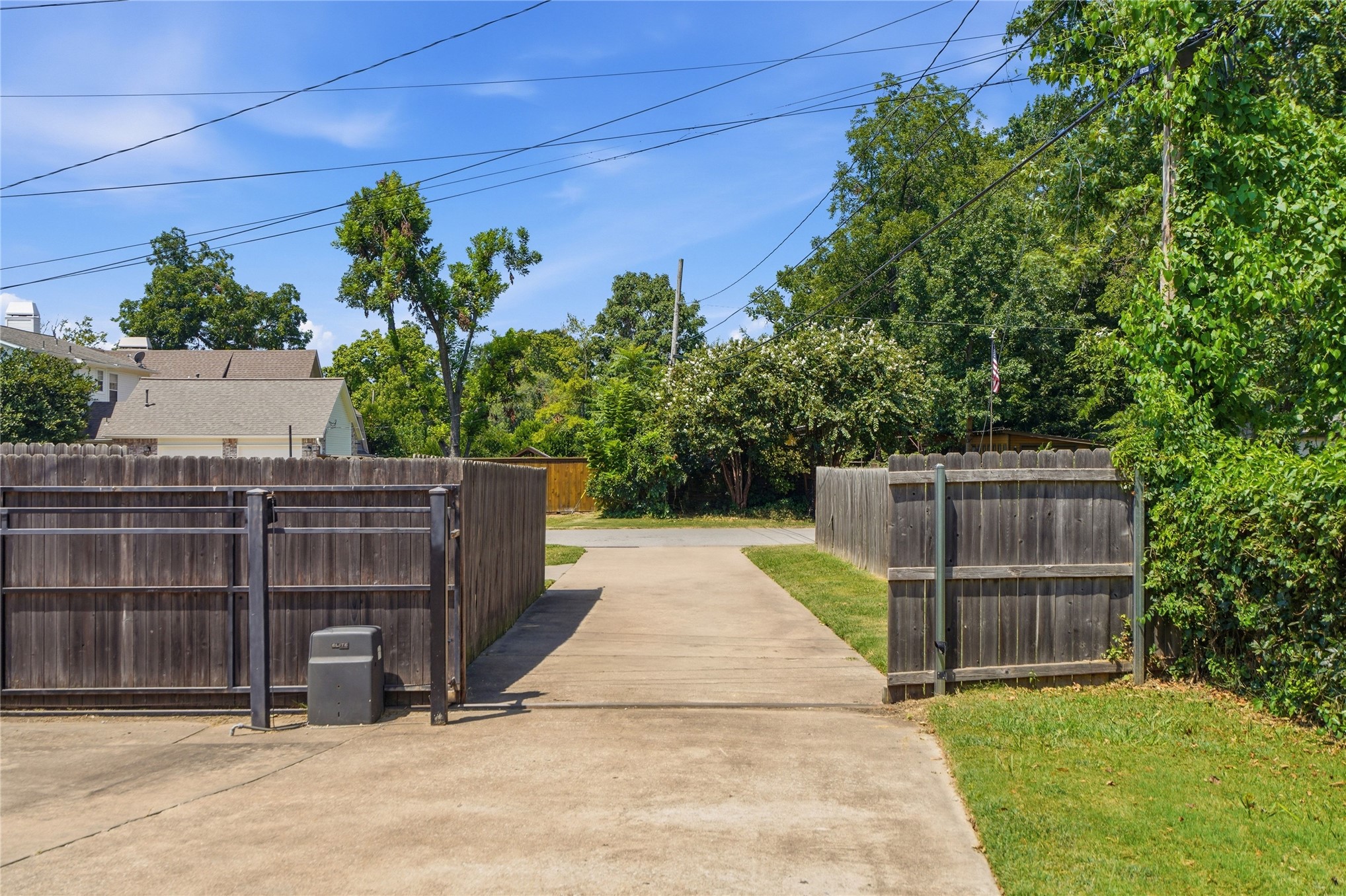 2507 E 17th Place Tulsa OK 74104