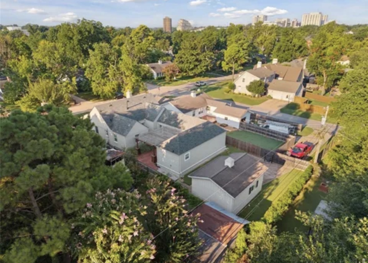 2507 E 17th Place Tulsa OK 74104