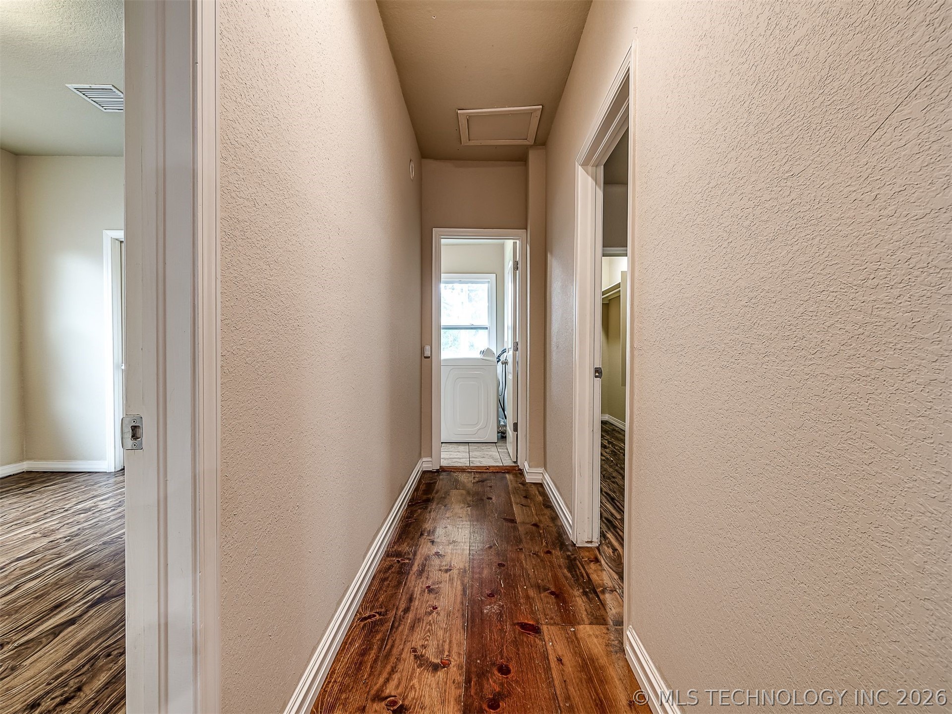 1233 N Cheyenne Avenue Tulsa OK 74106