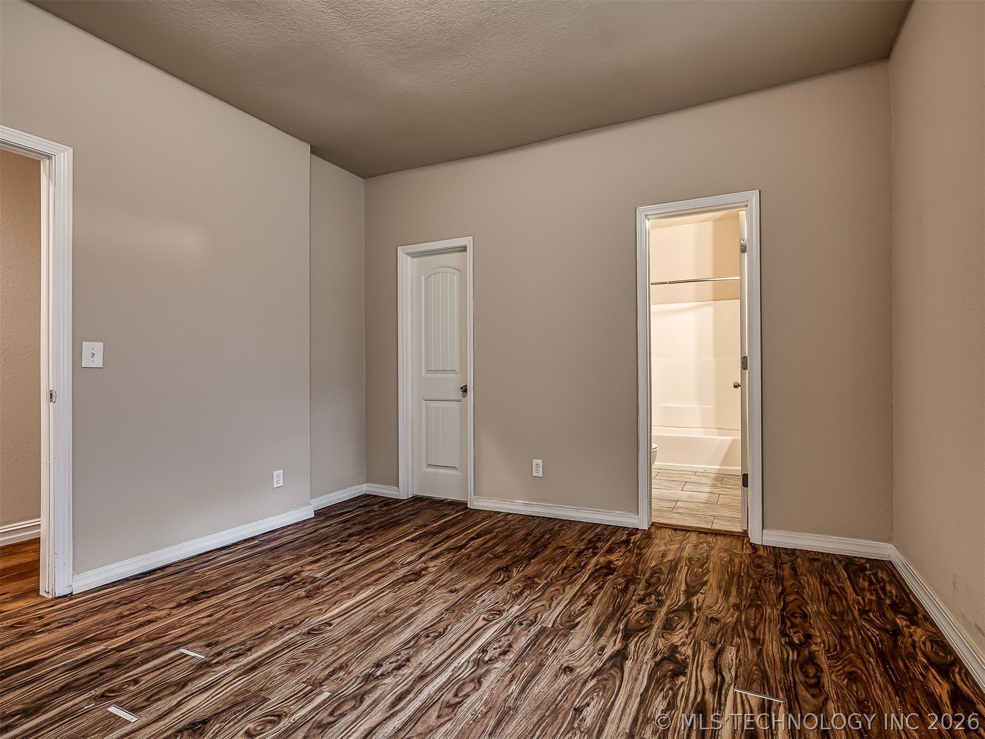 1233 N Cheyenne Avenue Tulsa OK 74106