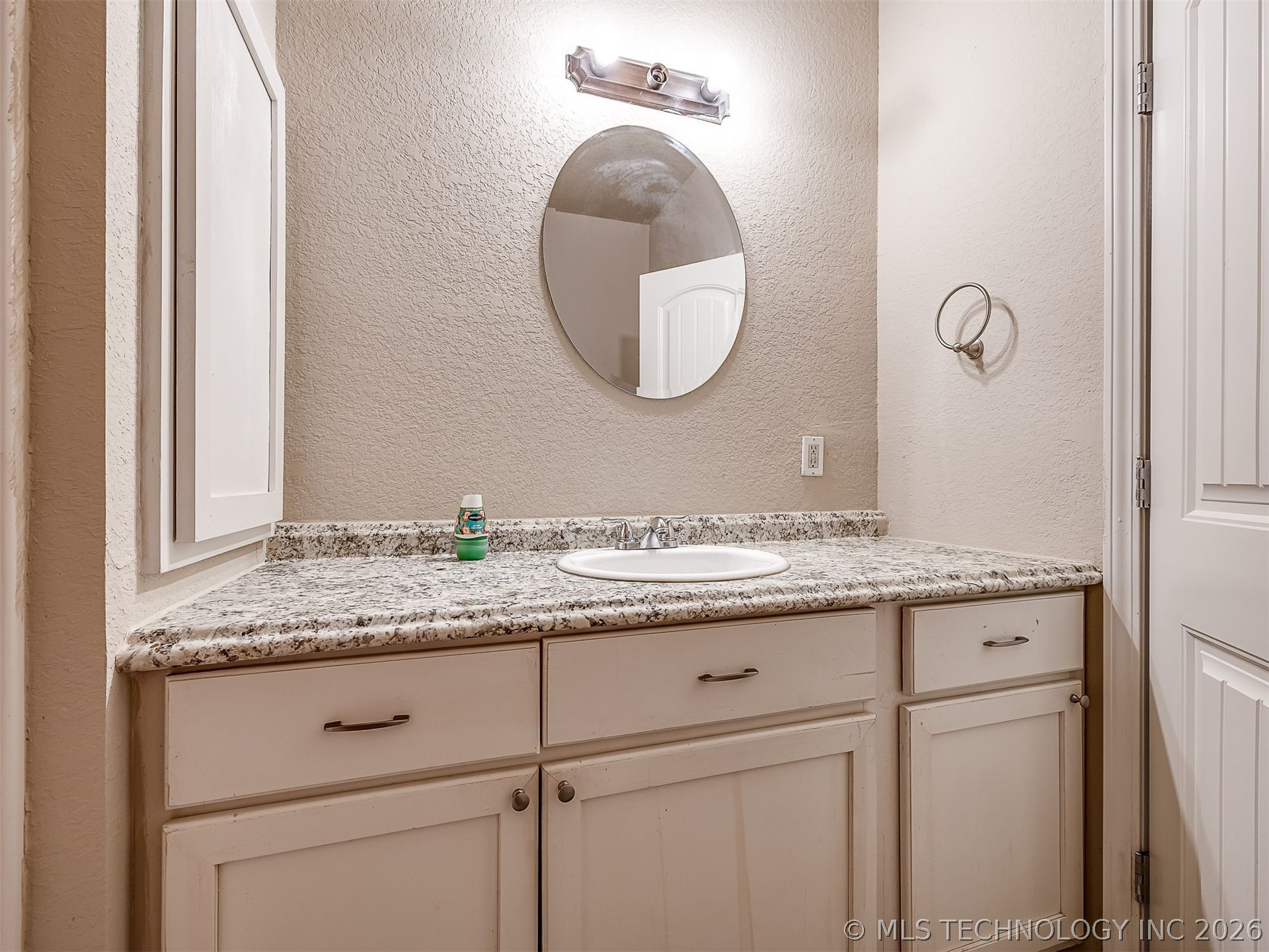 1233 N Cheyenne Avenue Tulsa OK 74106