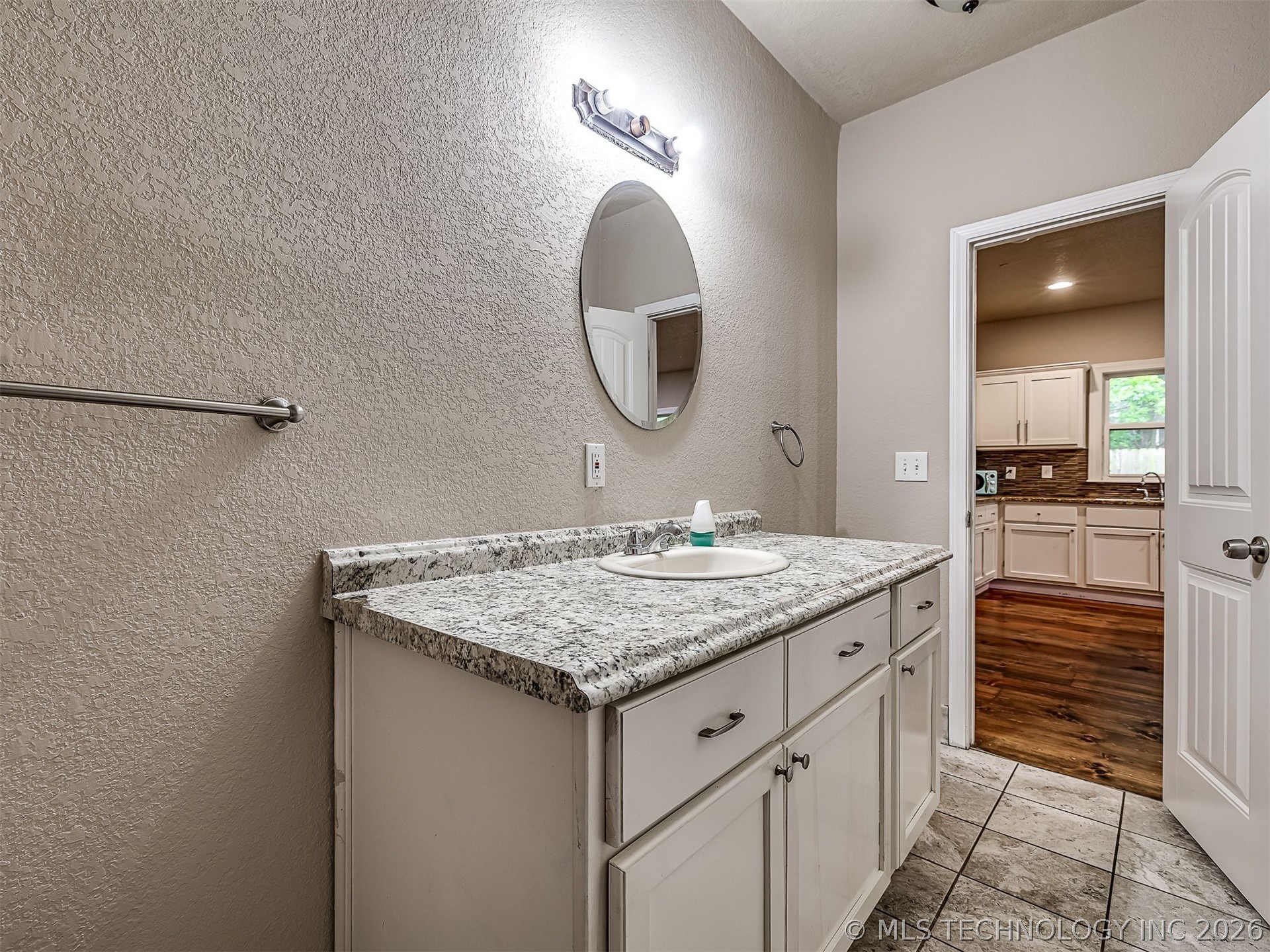 1233 N Cheyenne Avenue Tulsa OK 74106