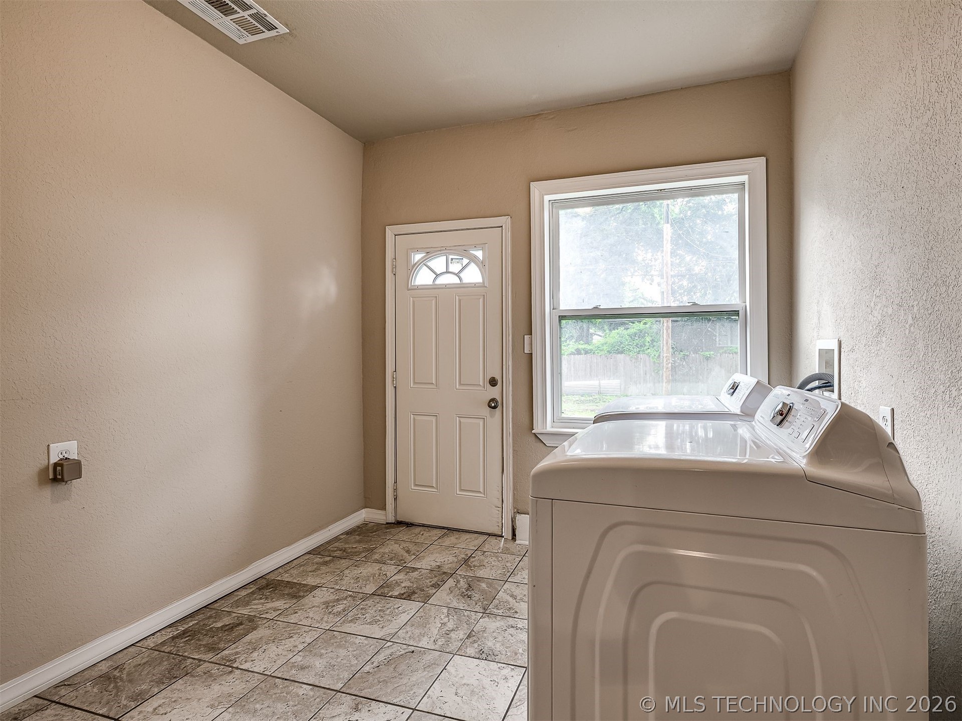 1233 N Cheyenne Avenue Tulsa OK 74106