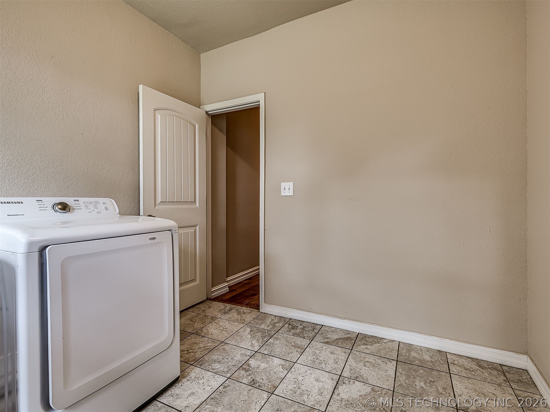 1233 N Cheyenne Avenue Tulsa OK 74106