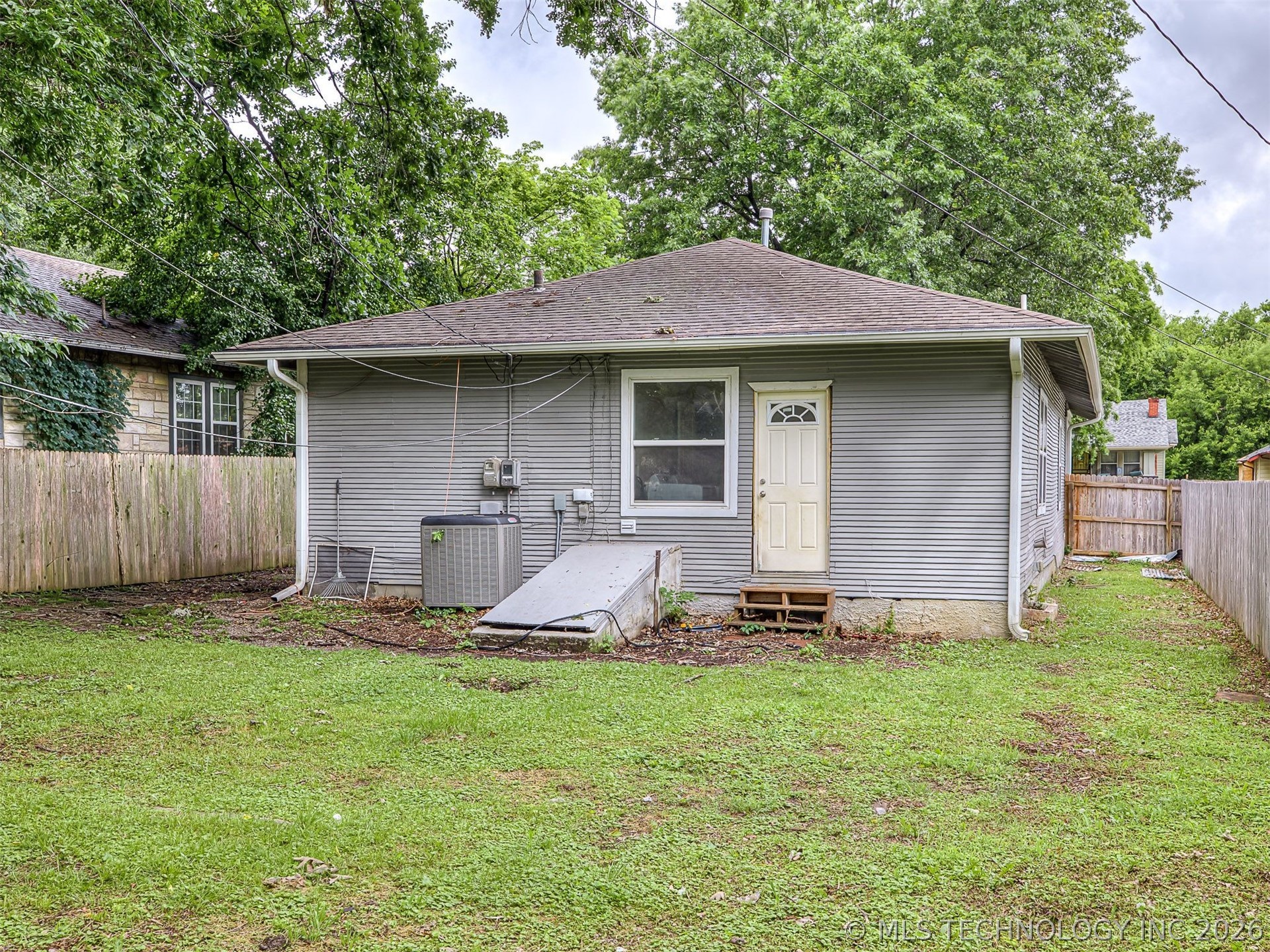 1233 N Cheyenne Avenue Tulsa OK 74106