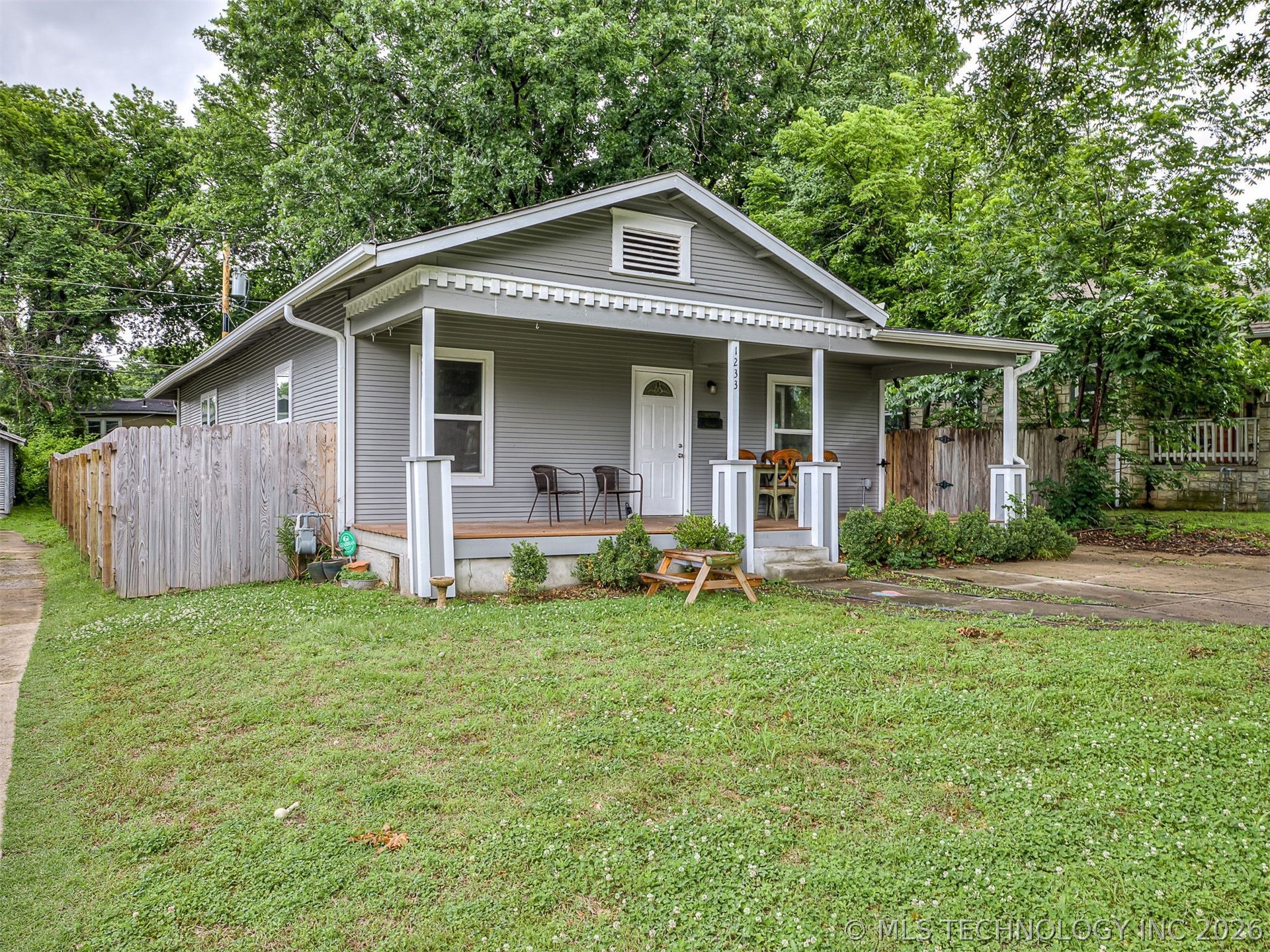 1233 N Cheyenne Avenue Tulsa OK 74106