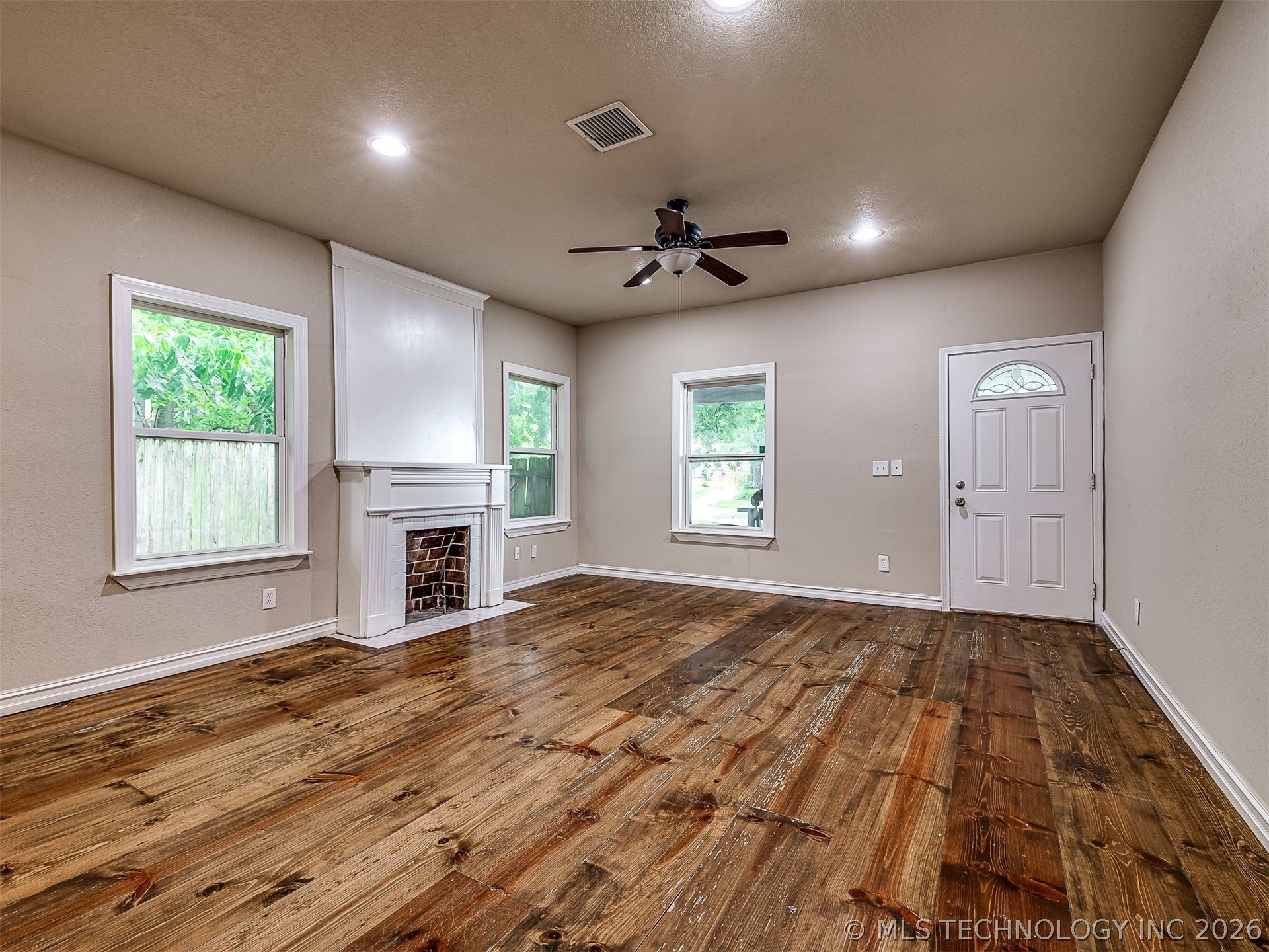 1233 N Cheyenne Avenue Tulsa OK 74106