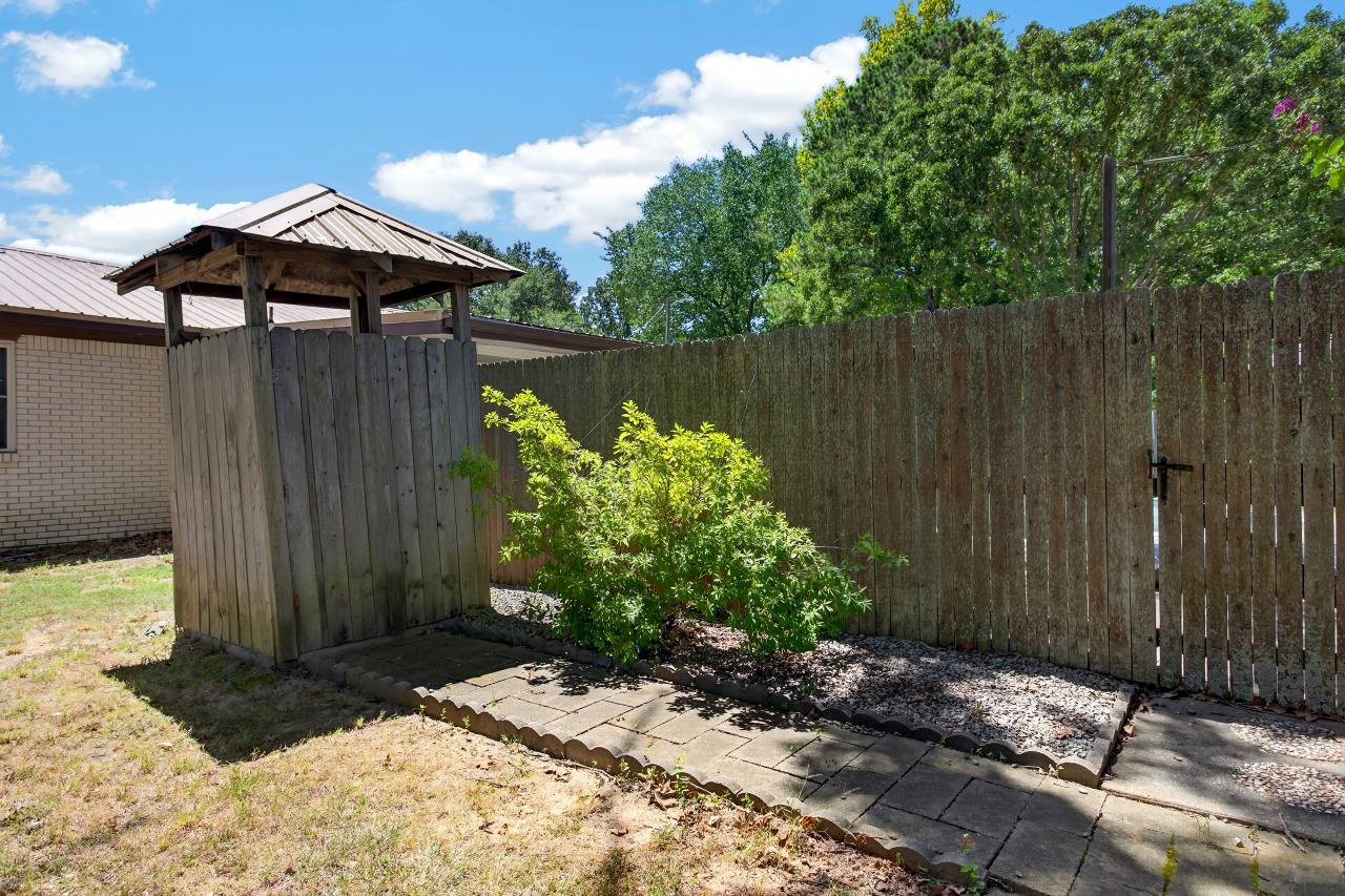 14630 Edward Loop Cameron OK 74932