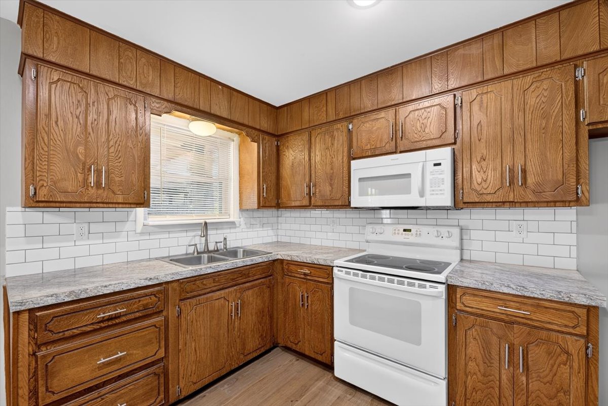 14630 Edward Loop Cameron OK 74932