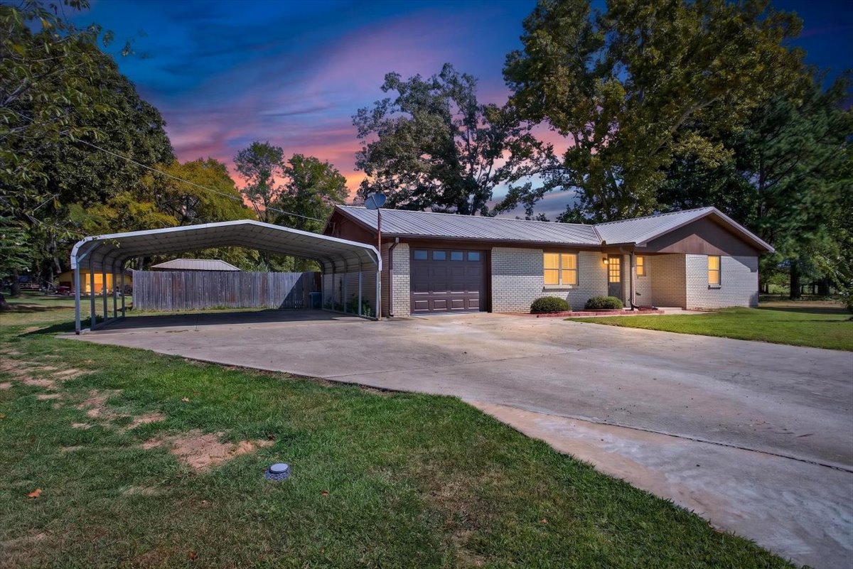 14630 Edward Loop Cameron OK 74932