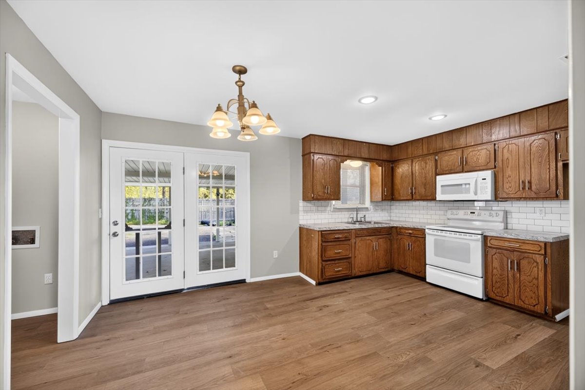 14630 Edward Loop Cameron OK 74932