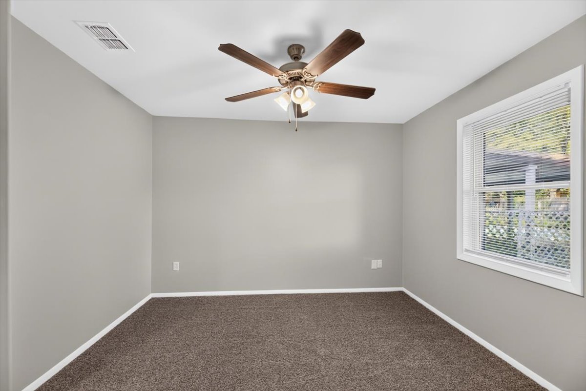 14630 Edward Loop Cameron OK 74932
