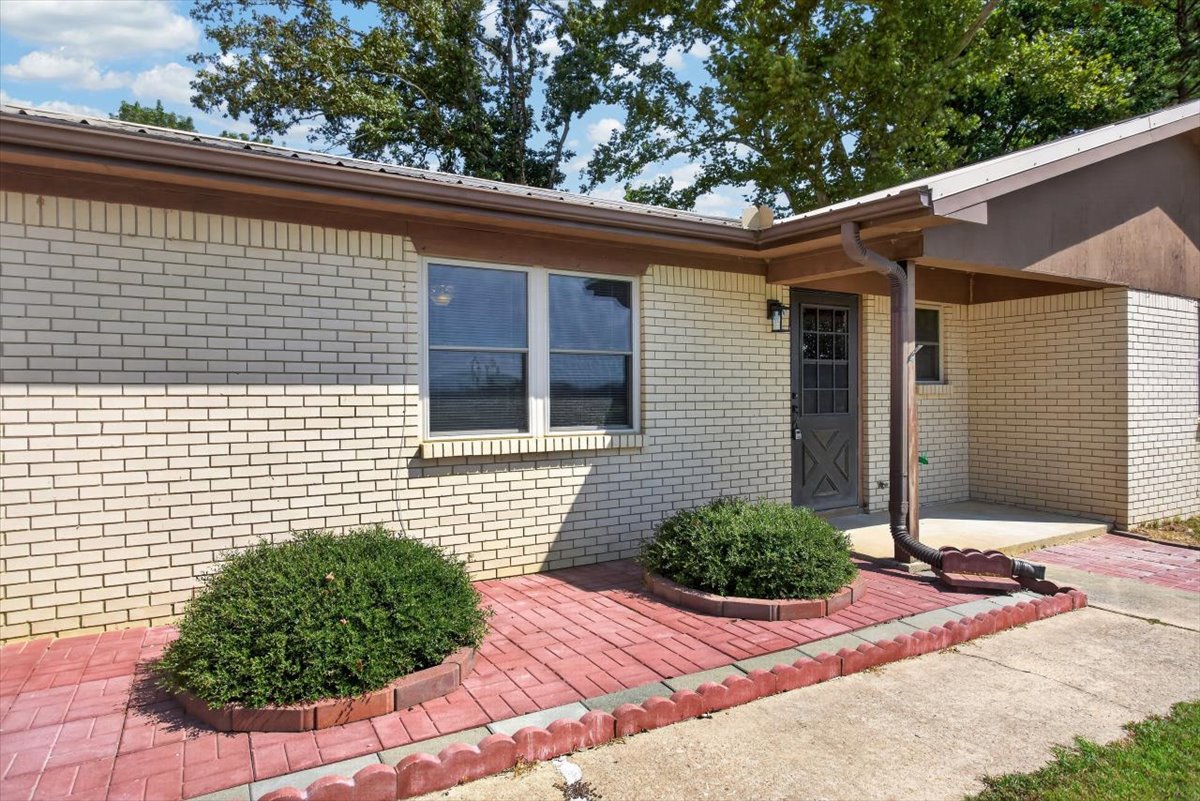 14630 Edward Loop Cameron OK 74932