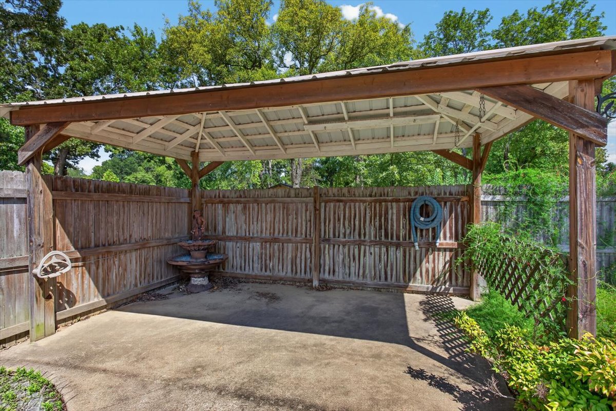 14630 Edward Loop Cameron OK 74932