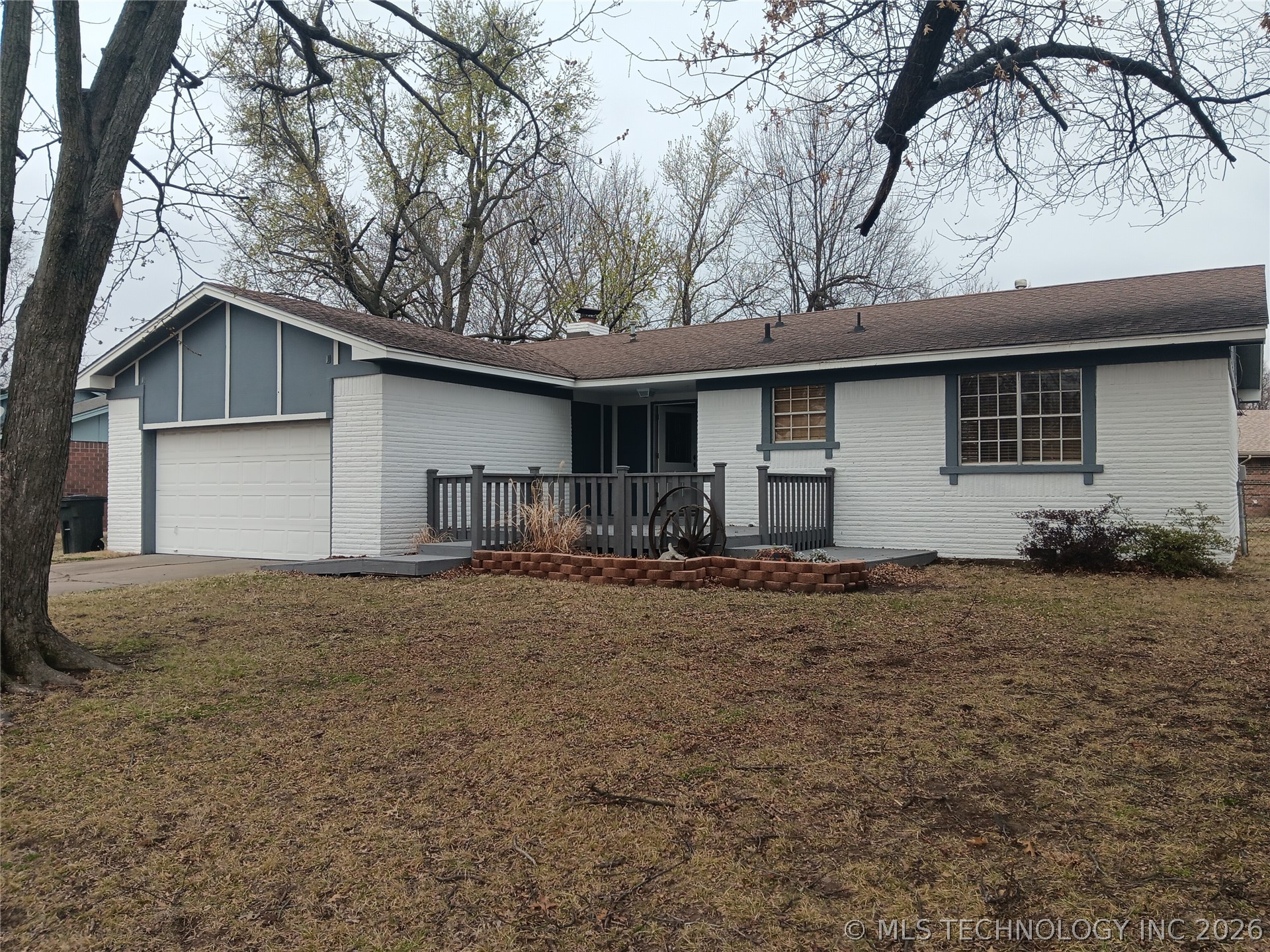 1001 S Colonial Drive Pryor OK 74361