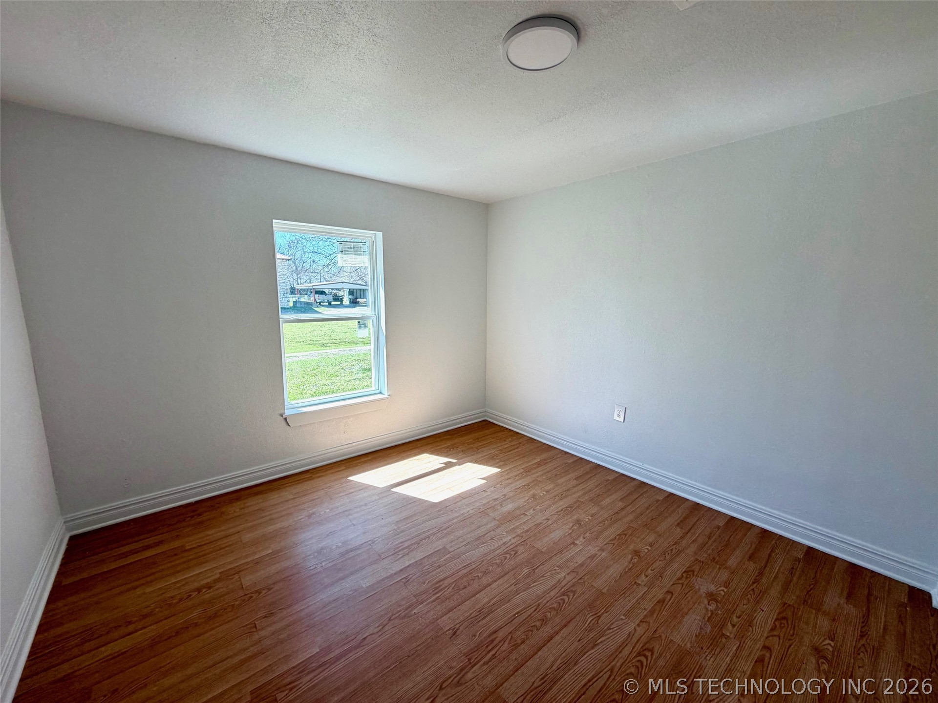 201 N 8th Avenue Madill OK 73446