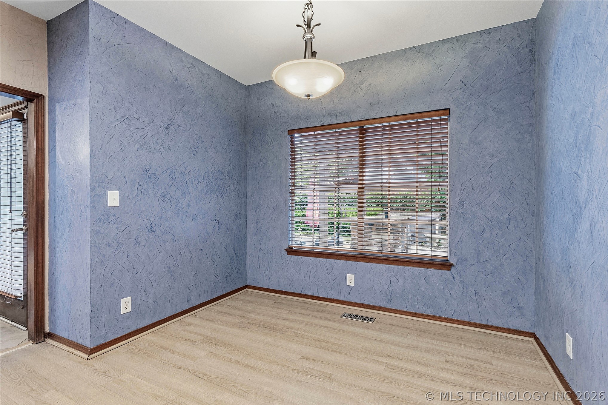 5604 E 101st Place Tulsa OK 74137
