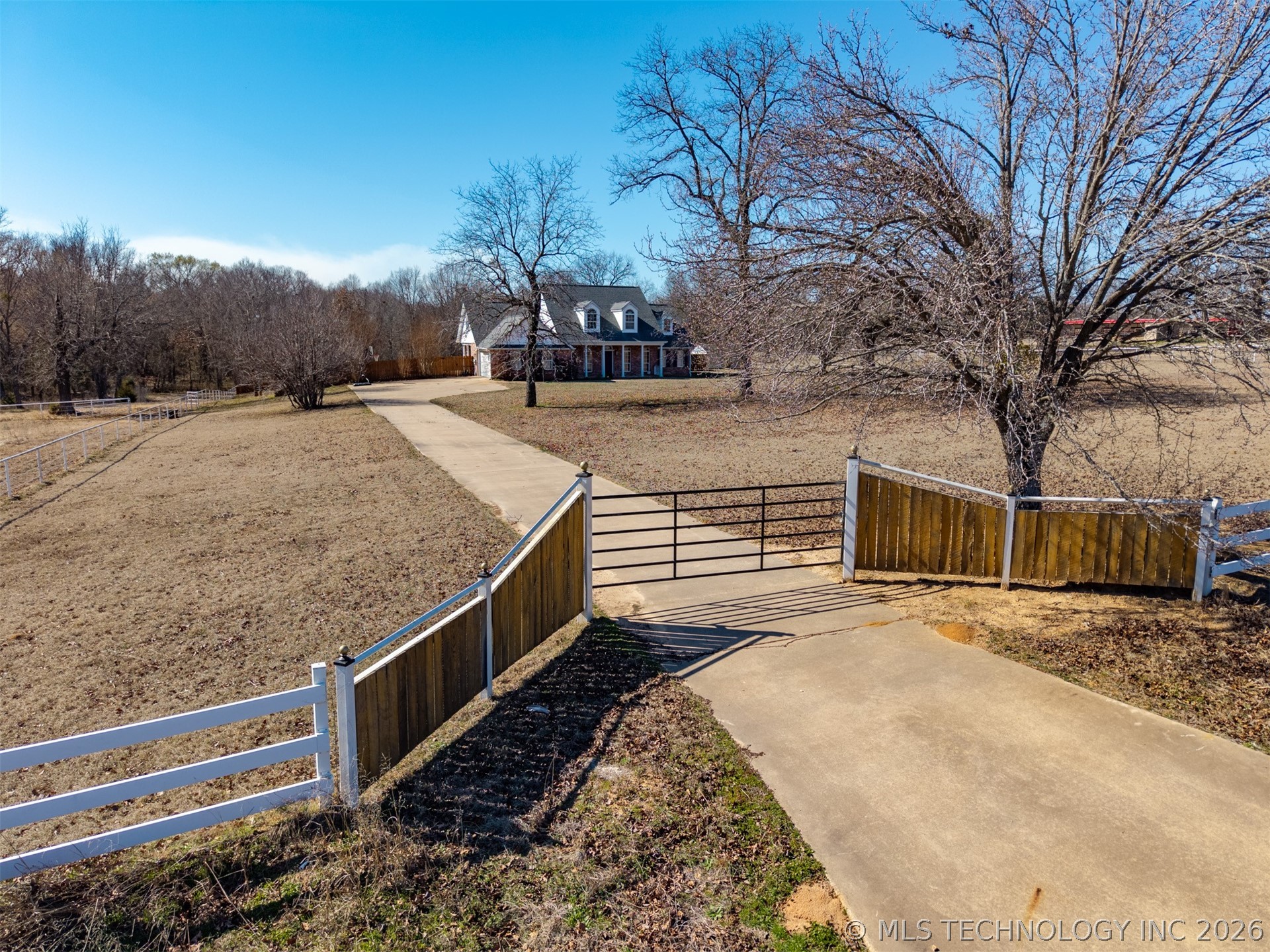 4321 S Bentley Road Atoka OK 74525