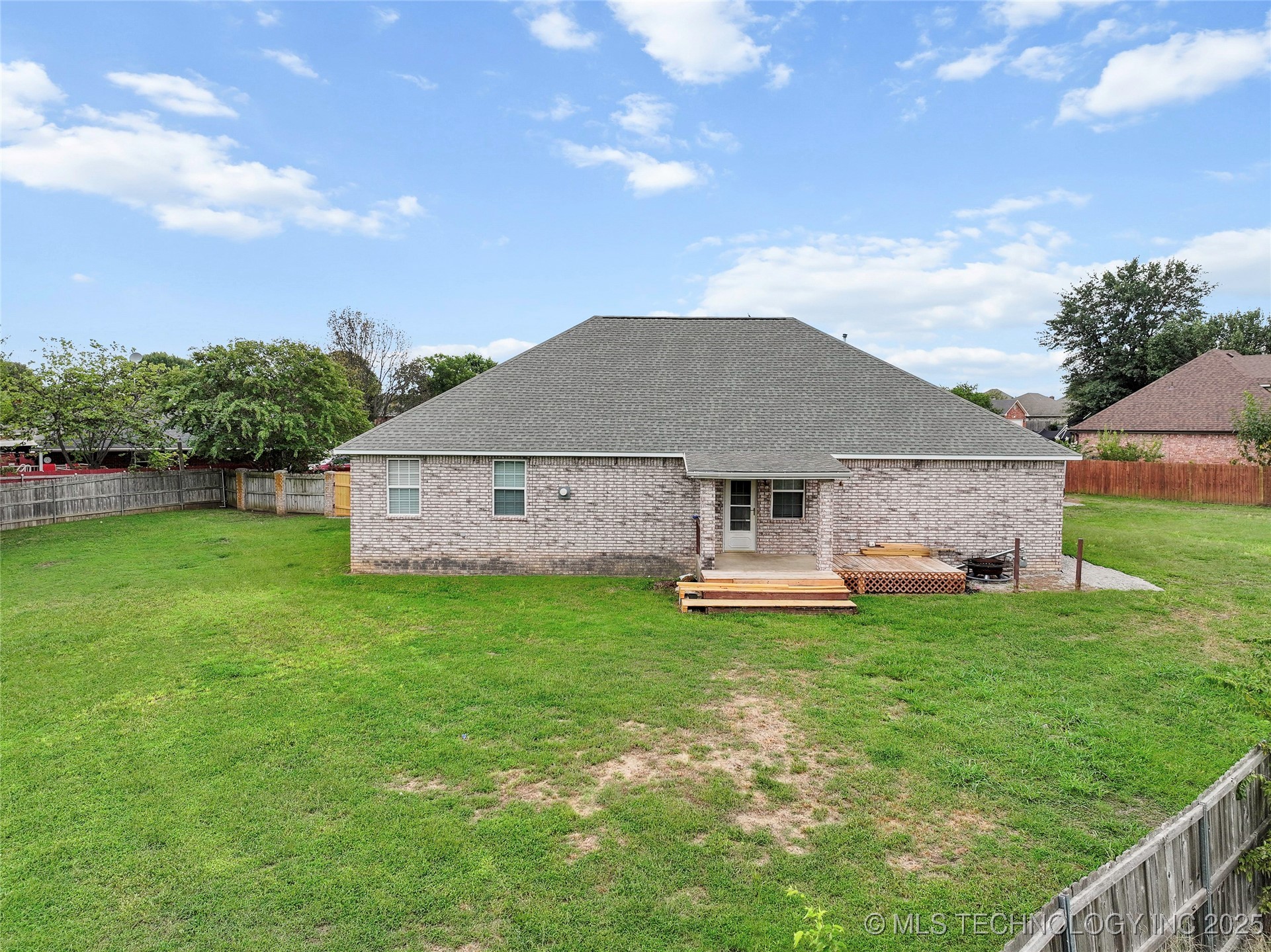 1717 Red Oak Street Ardmore OK 73401