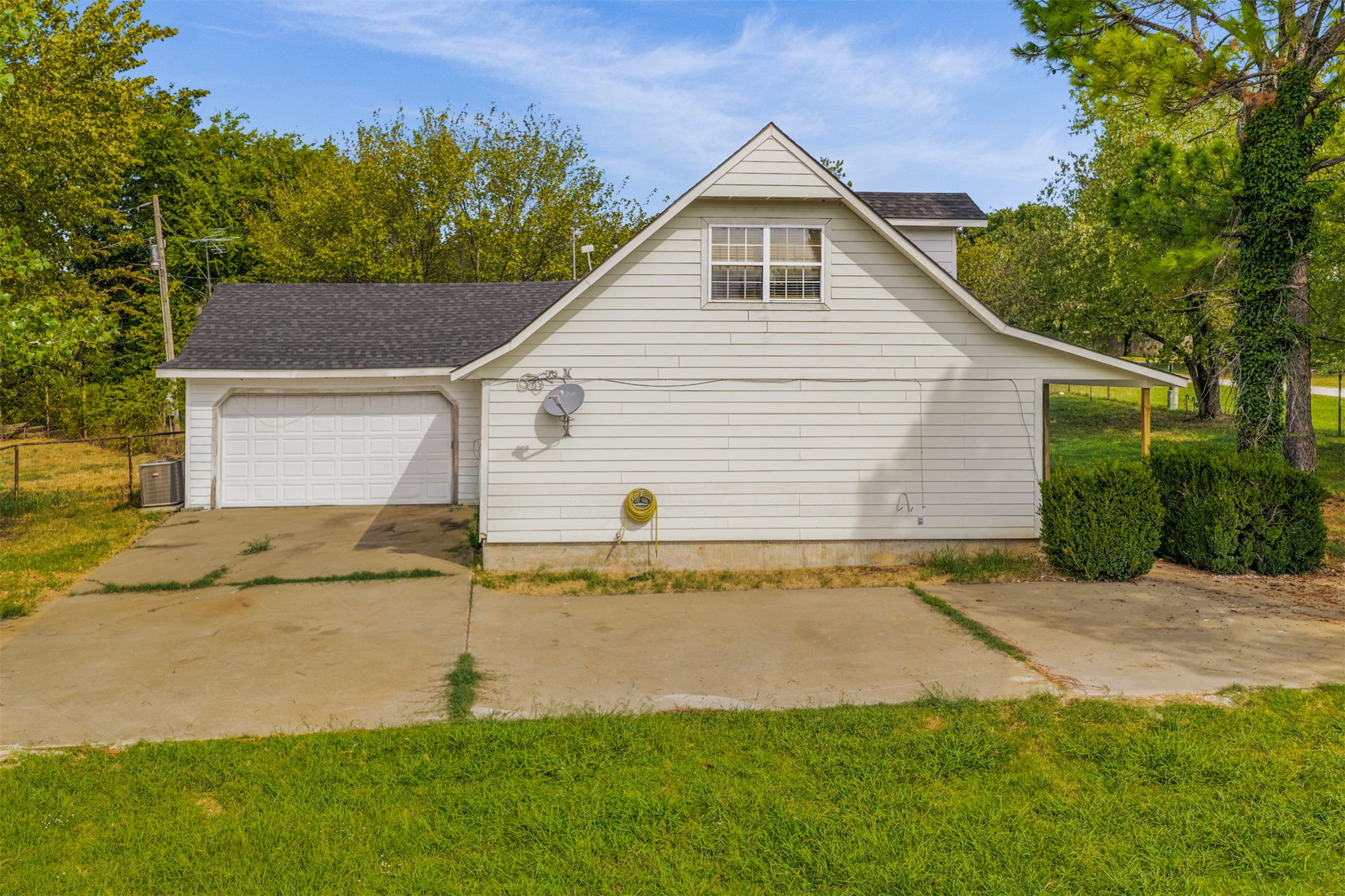 512 N Cattle Drive Cleveland OK 74020