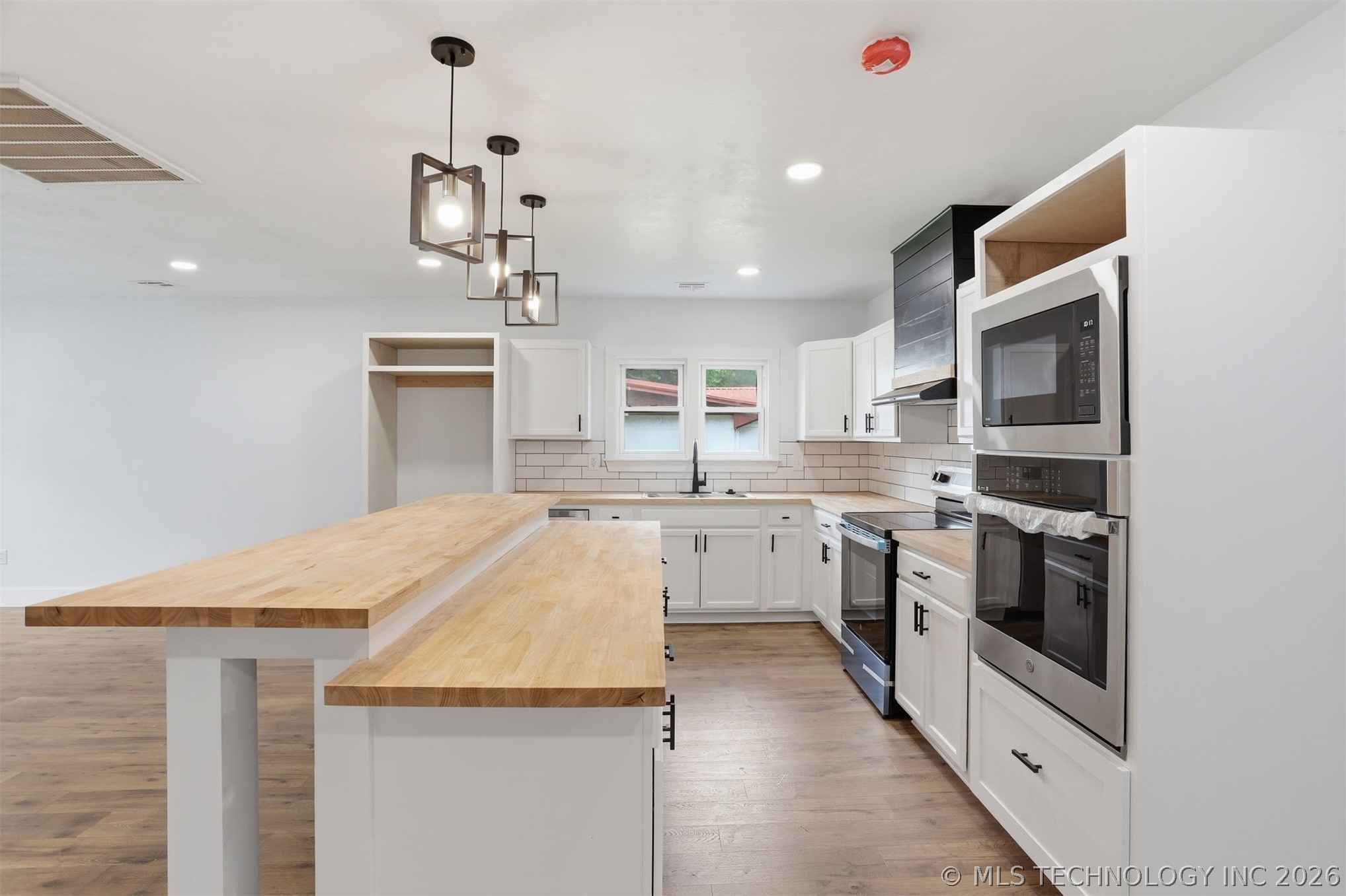 1008 W Burney Street Madill OK 73446