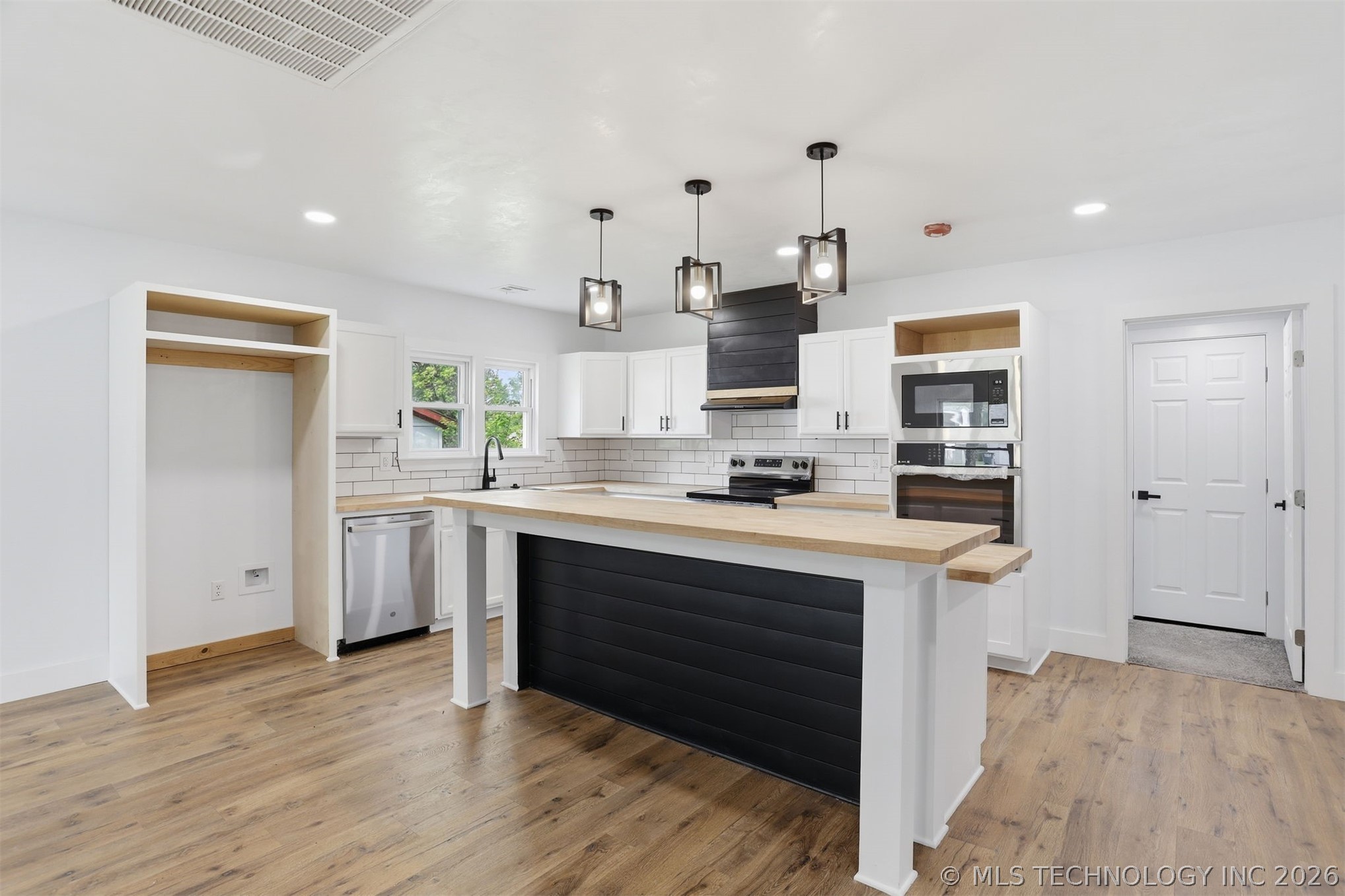 1008 W Burney Street Madill OK 73446